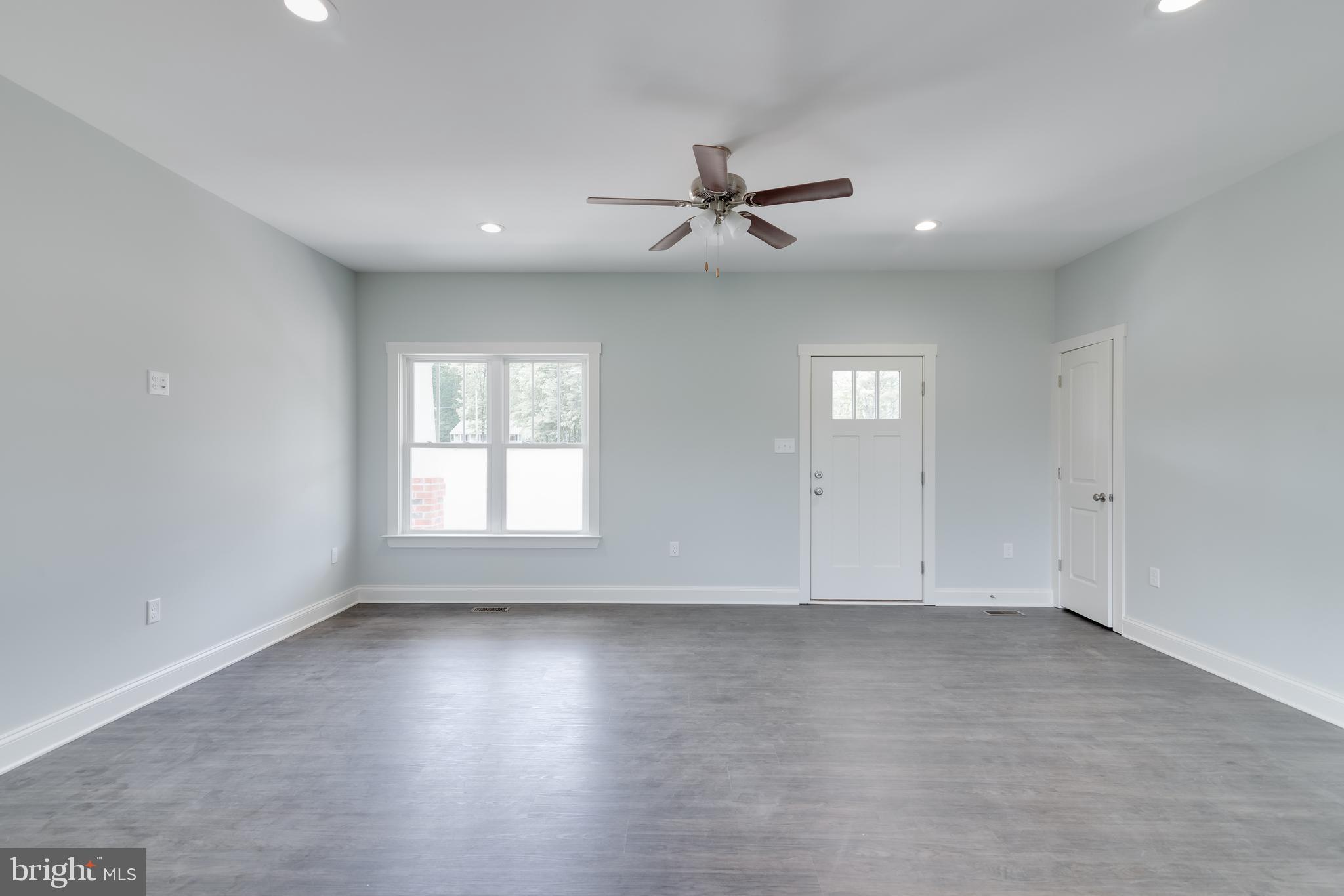 DOGWOOD LAKE ESTATES - Residential