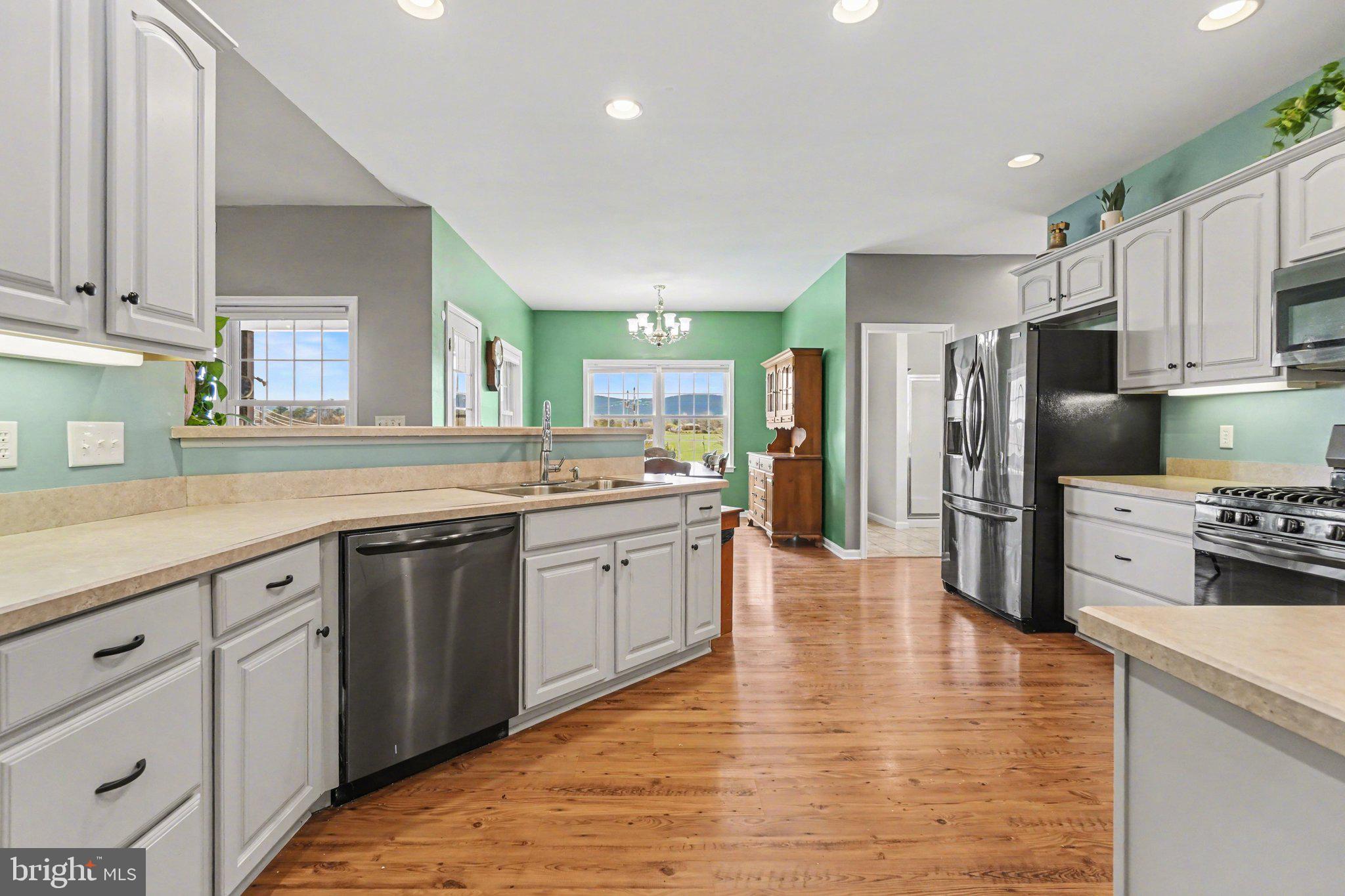 3 PRICKLY PEAR DRIVE