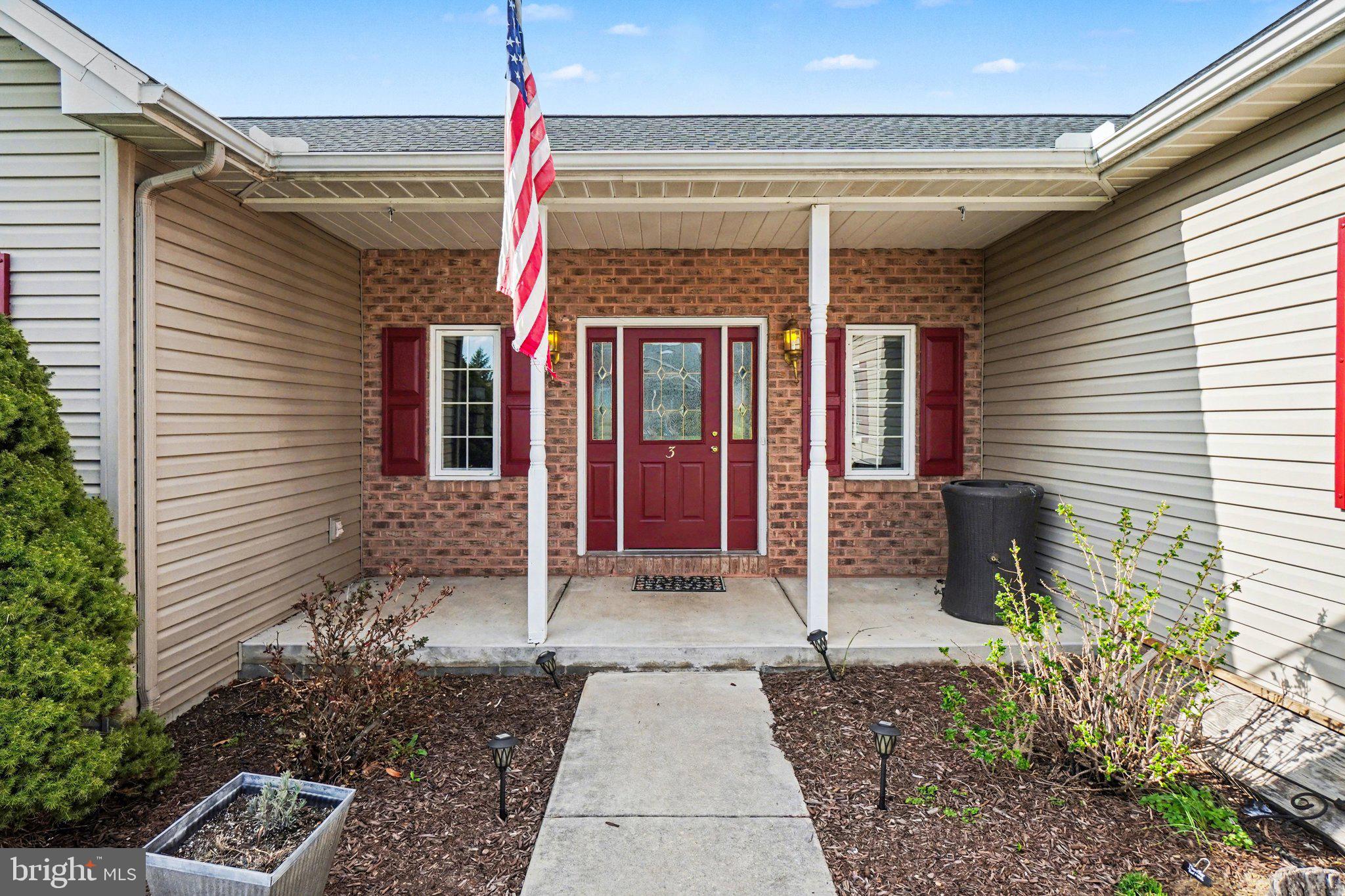 3 PRICKLY PEAR DRIVE