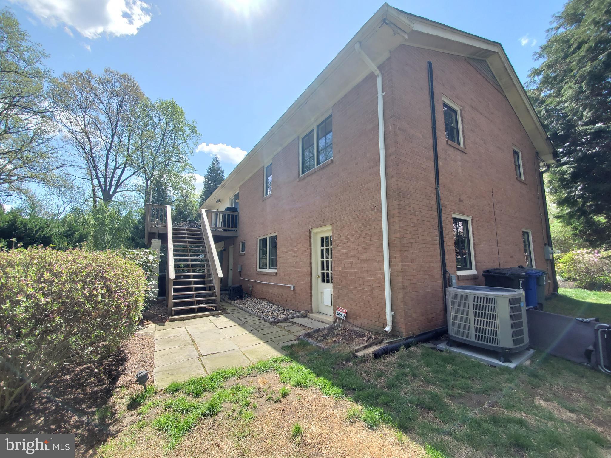 RIVERCREST - Residential Lease