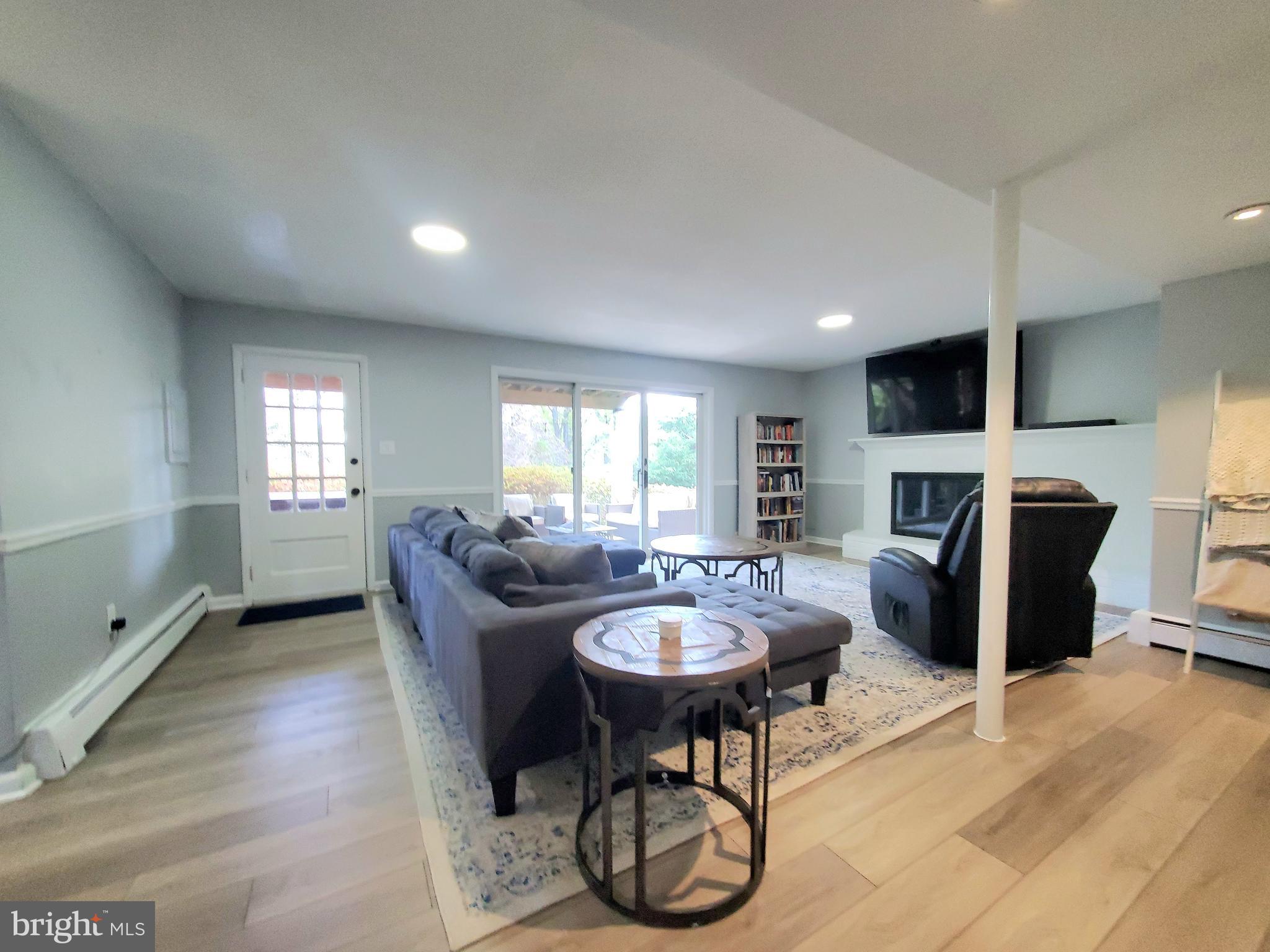 RIVERCREST - Residential Lease