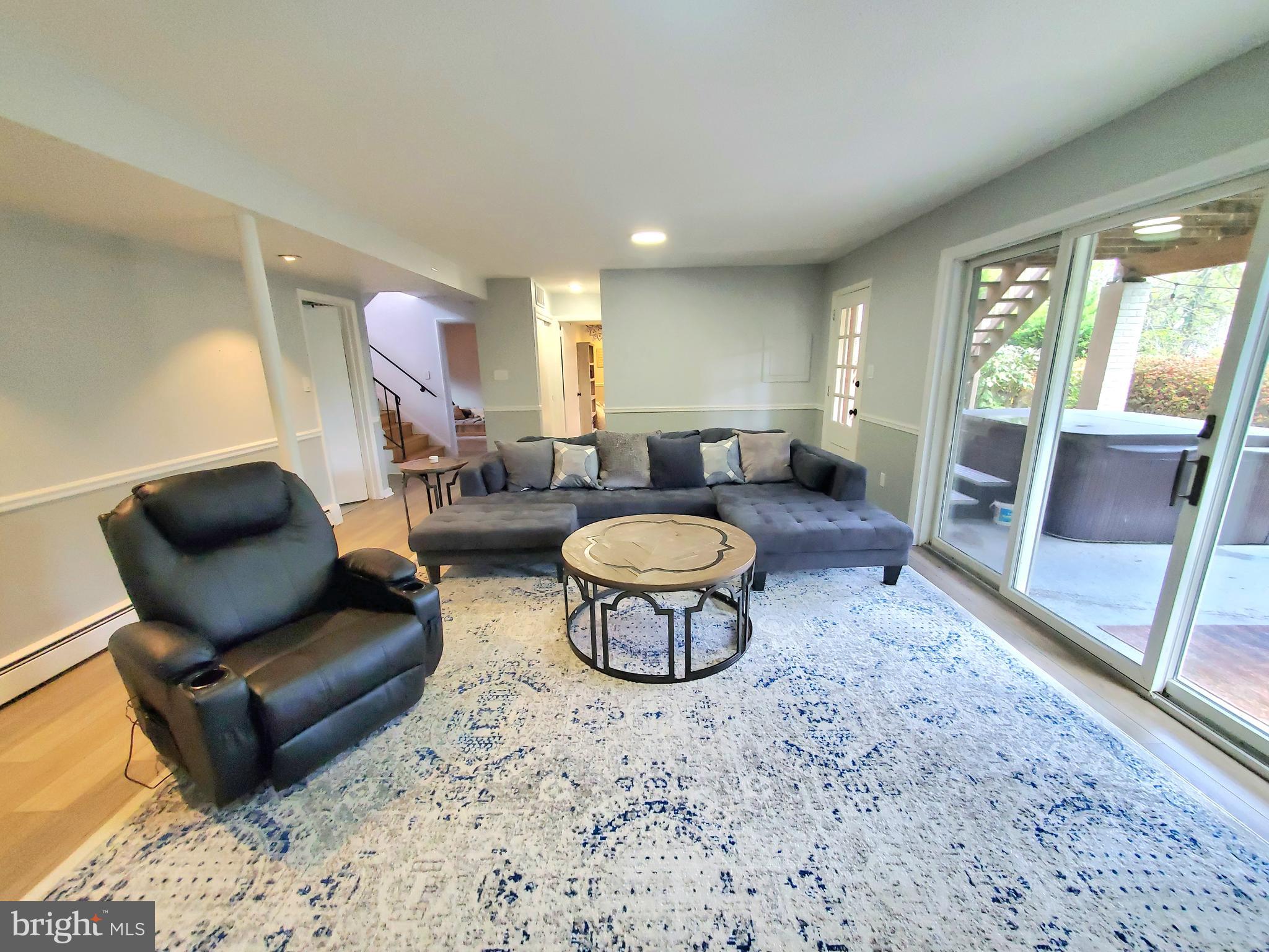 RIVERCREST - Residential Lease