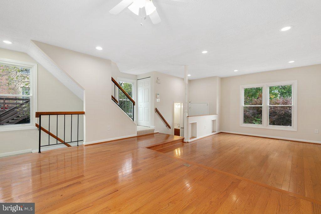 920 BAYRIDGE TERRACE