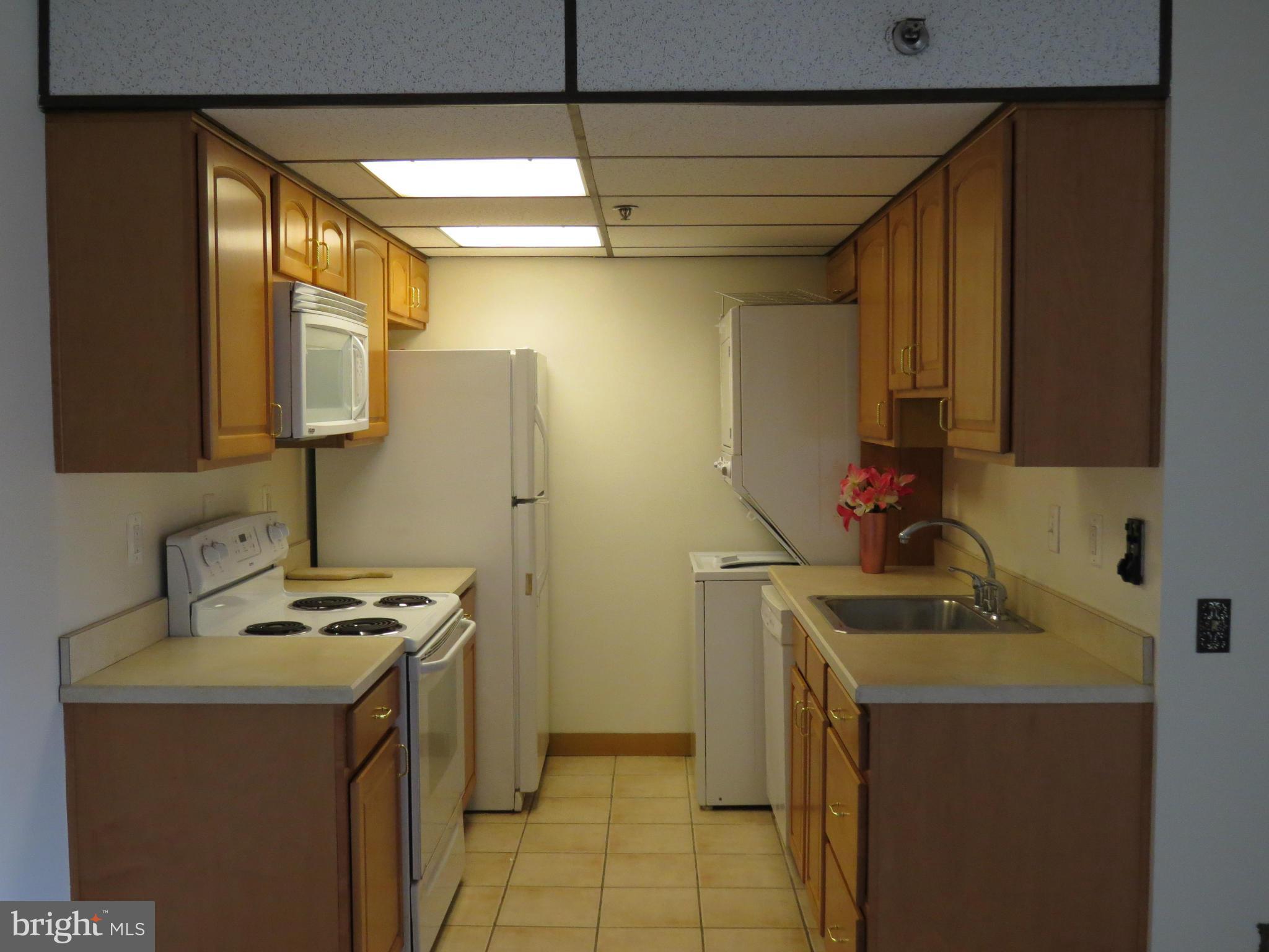 HIGHPOINTE - Residential Lease