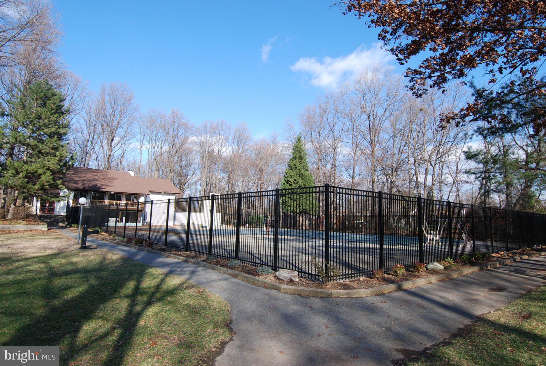 NEW MARK COMMONS - Residential