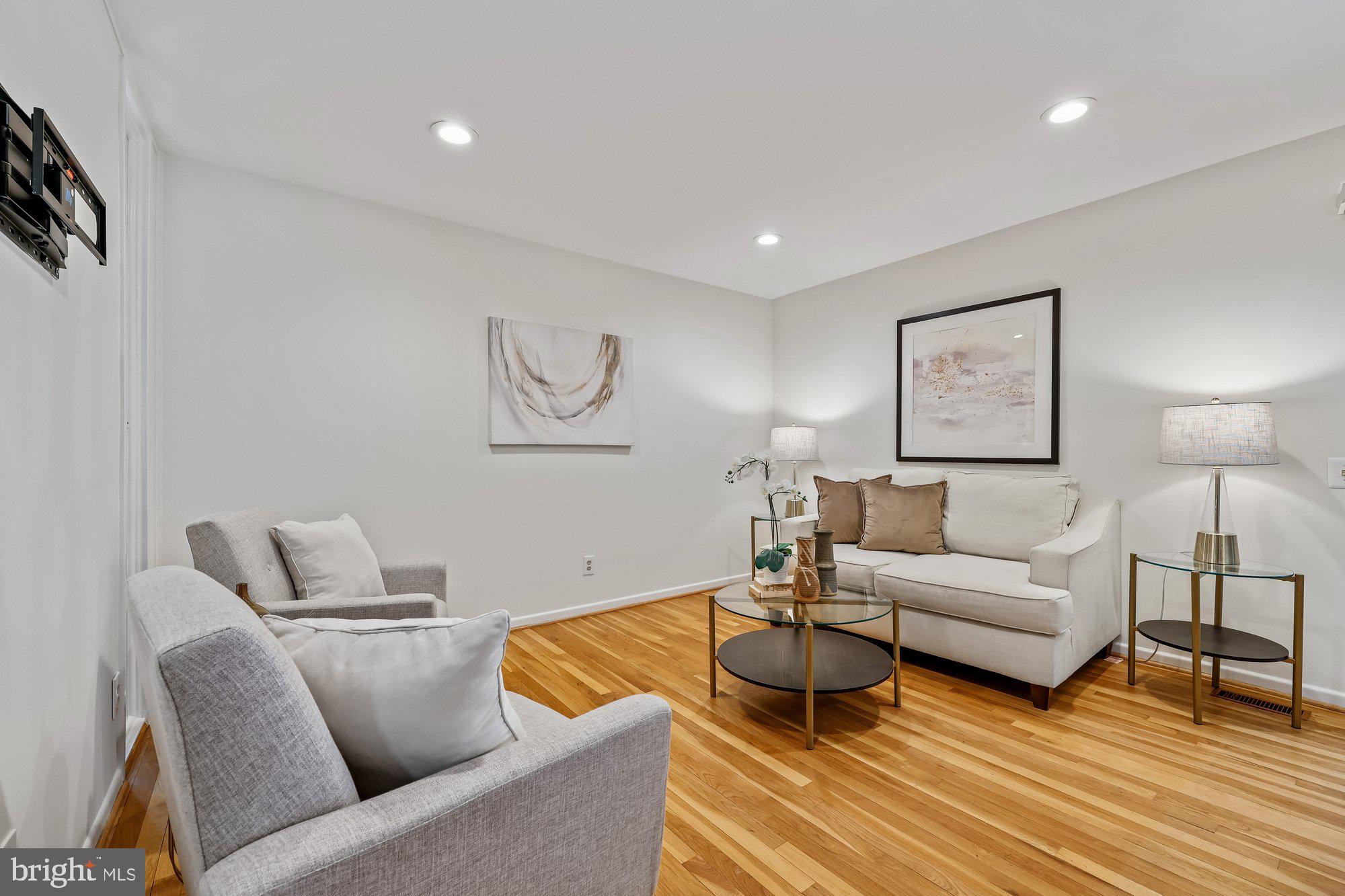 NEW MARK COMMONS - Residential