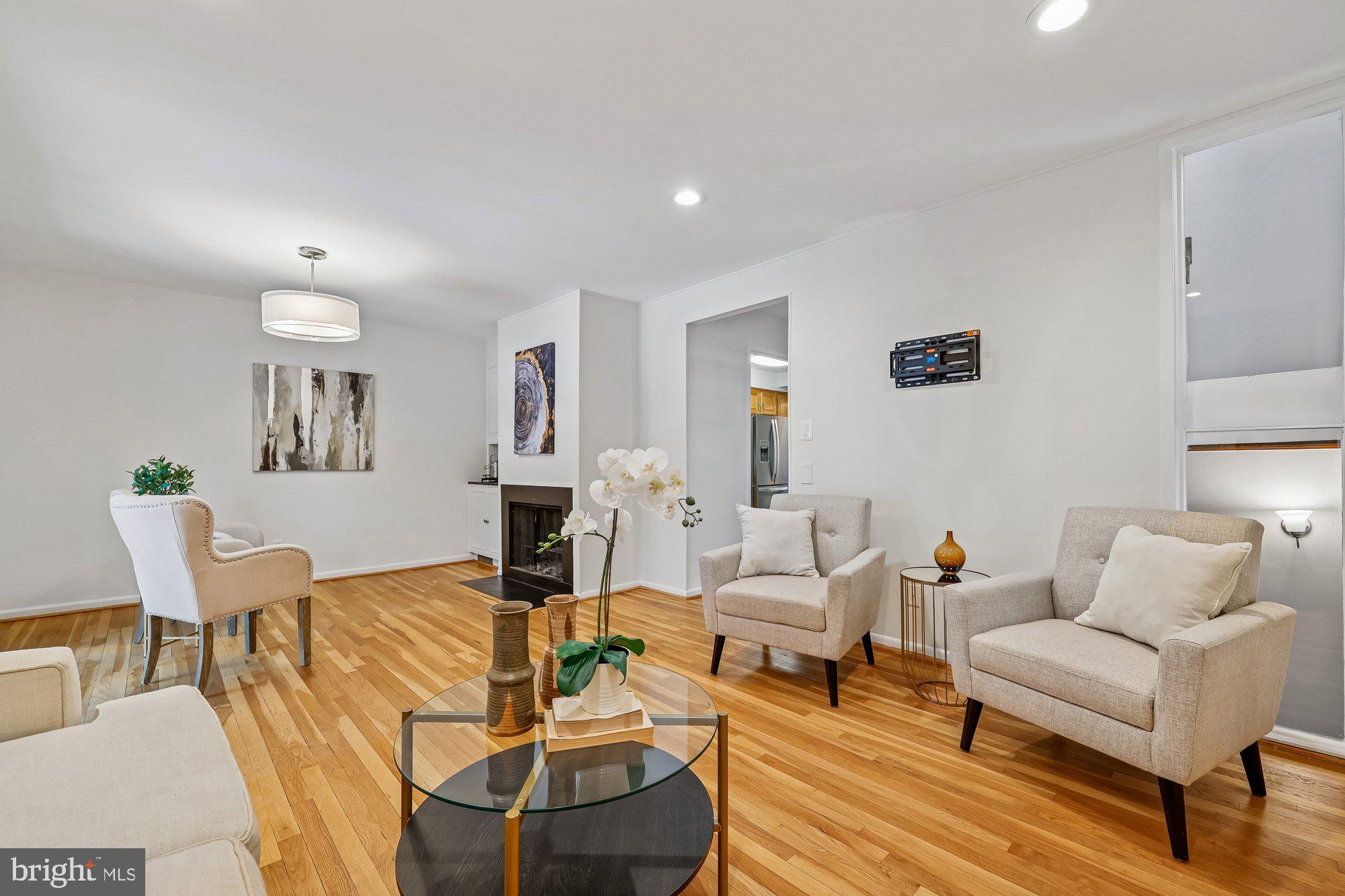 NEW MARK COMMONS - Residential