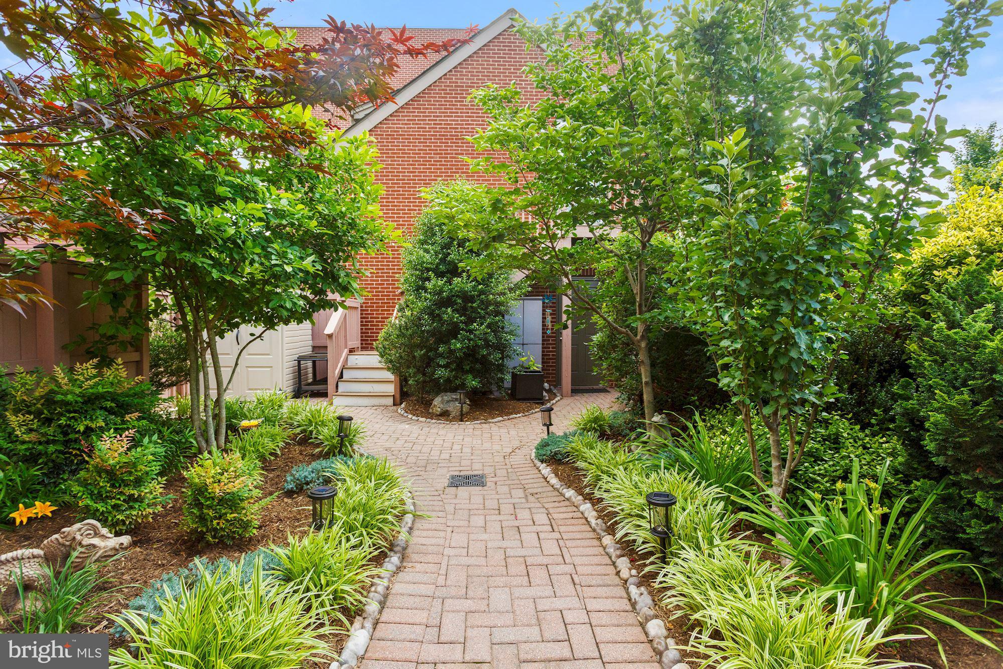 POTOMAC YARD - Residential