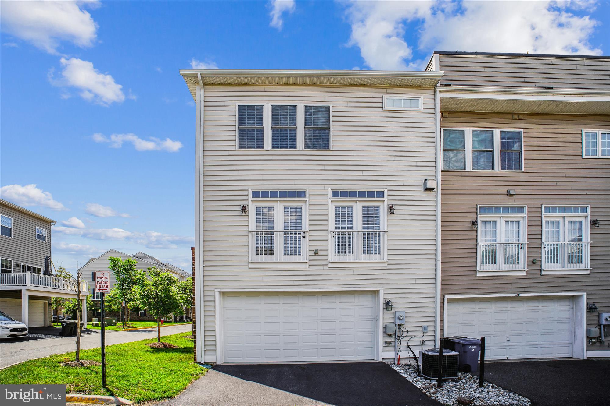 24620 JENKINS LEAF TERRACE