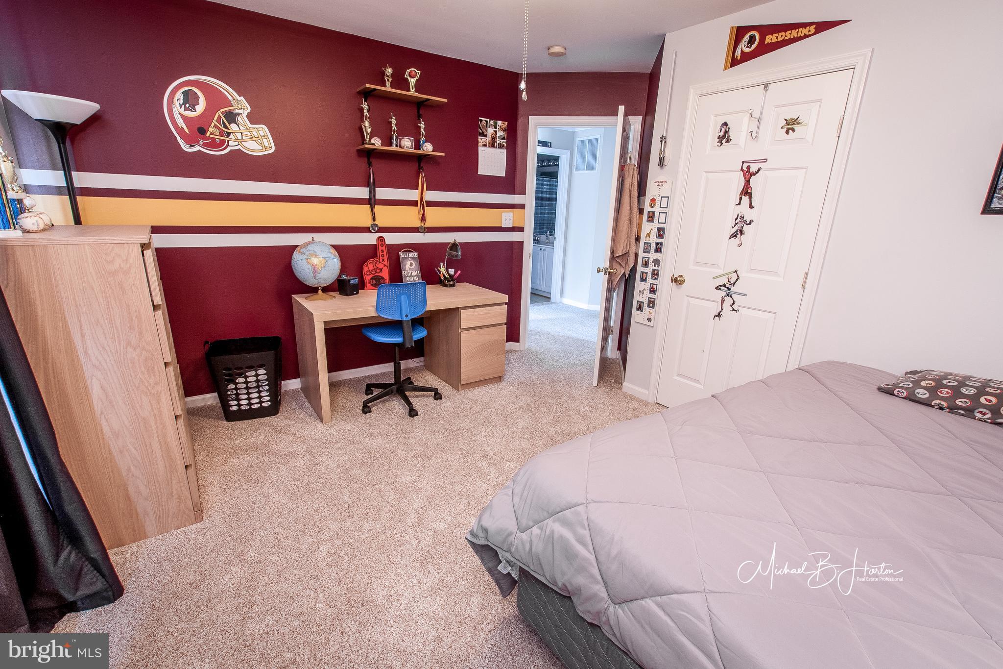 SOMERSET - Residential