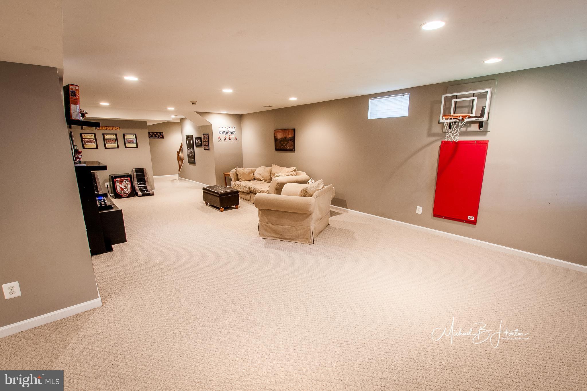 SOMERSET - Residential