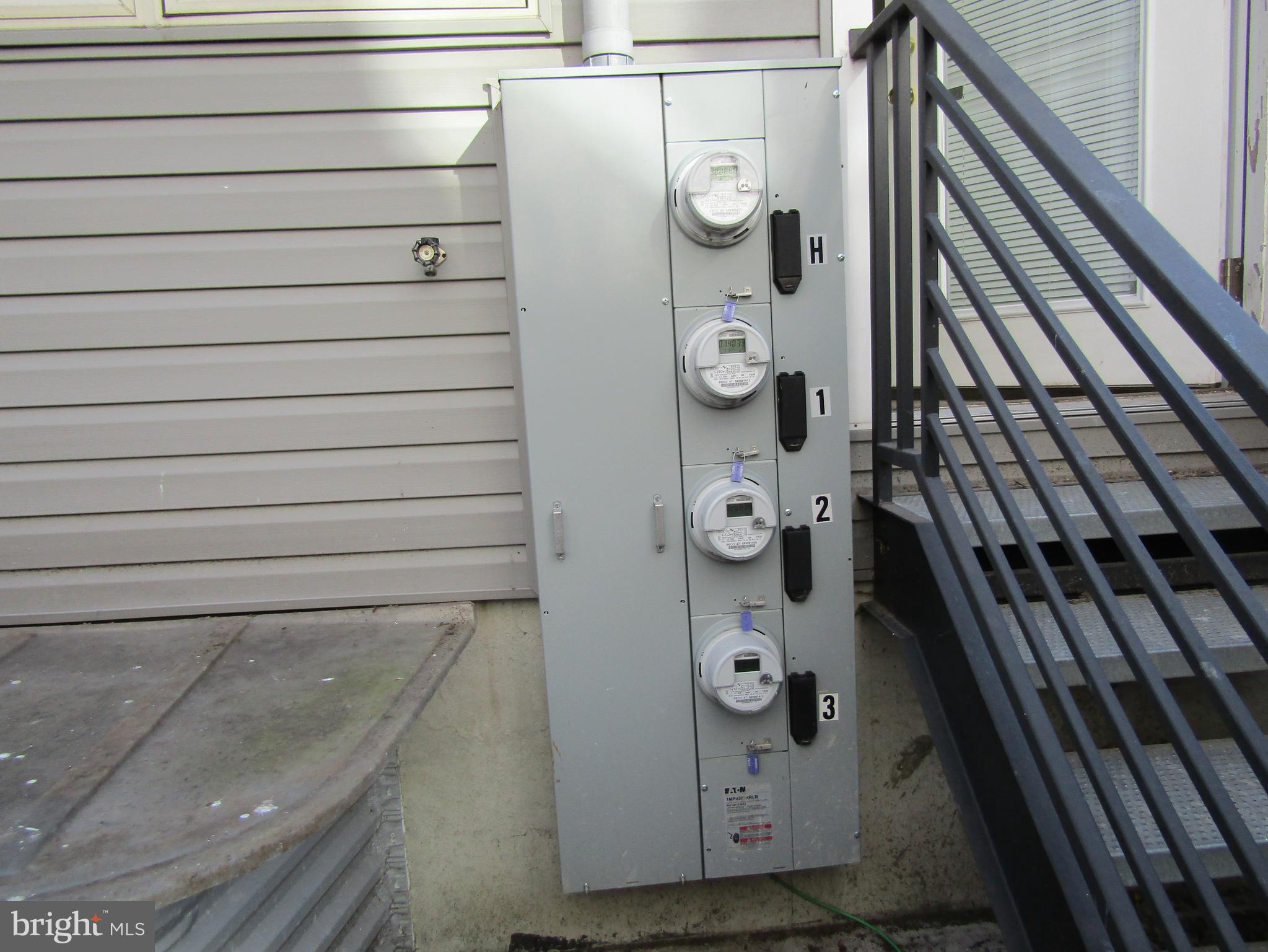 GRAYS FERRY - Residential Income