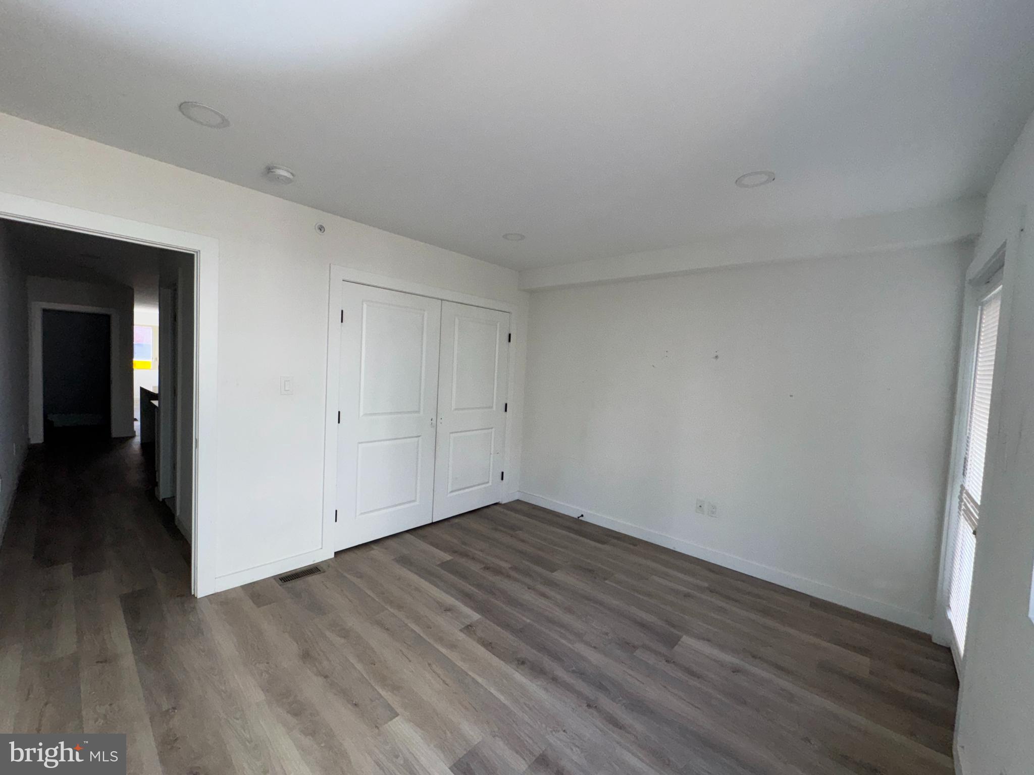 GRAYS FERRY - Residential Income