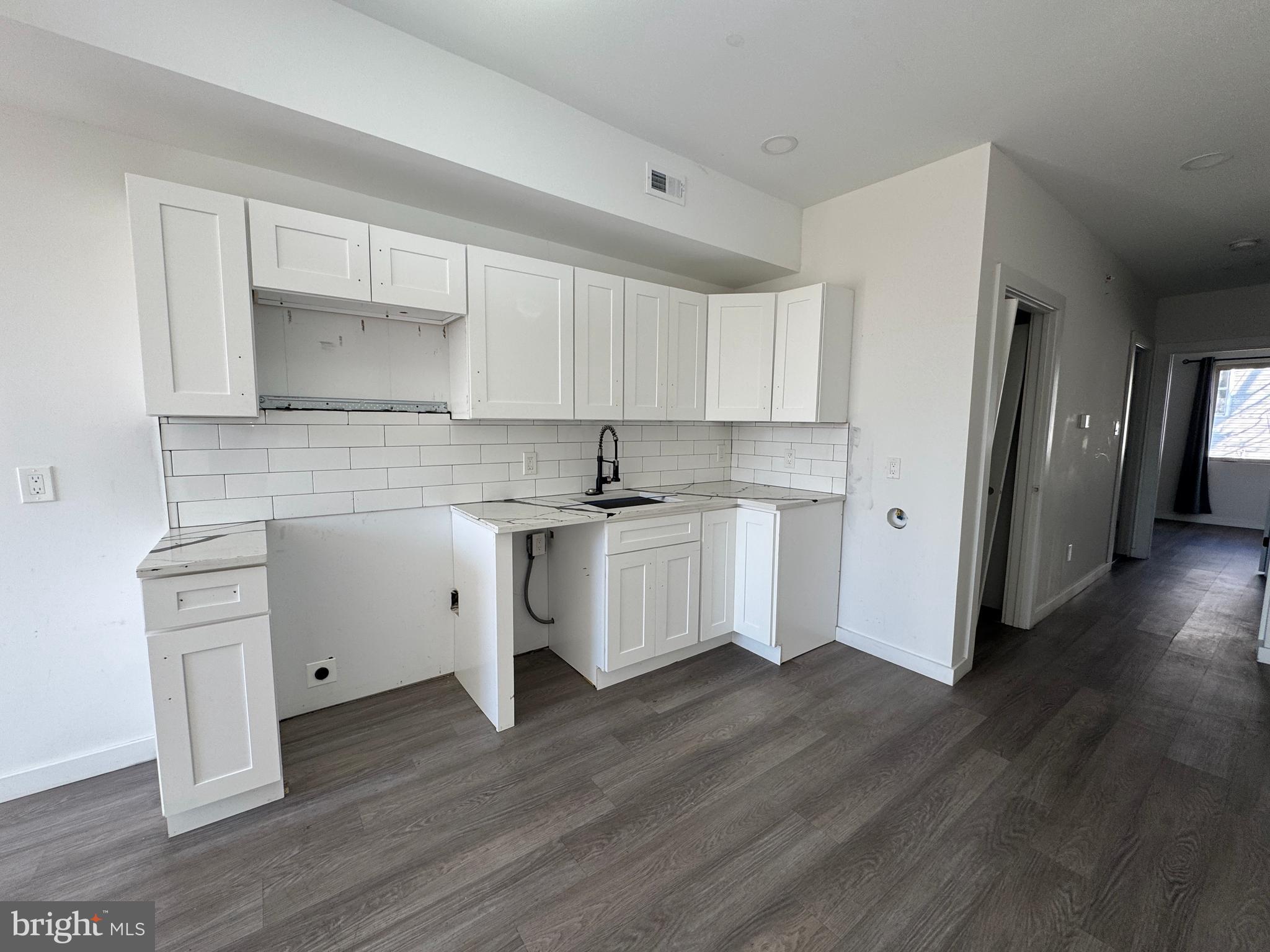 GRAYS FERRY - Residential Income