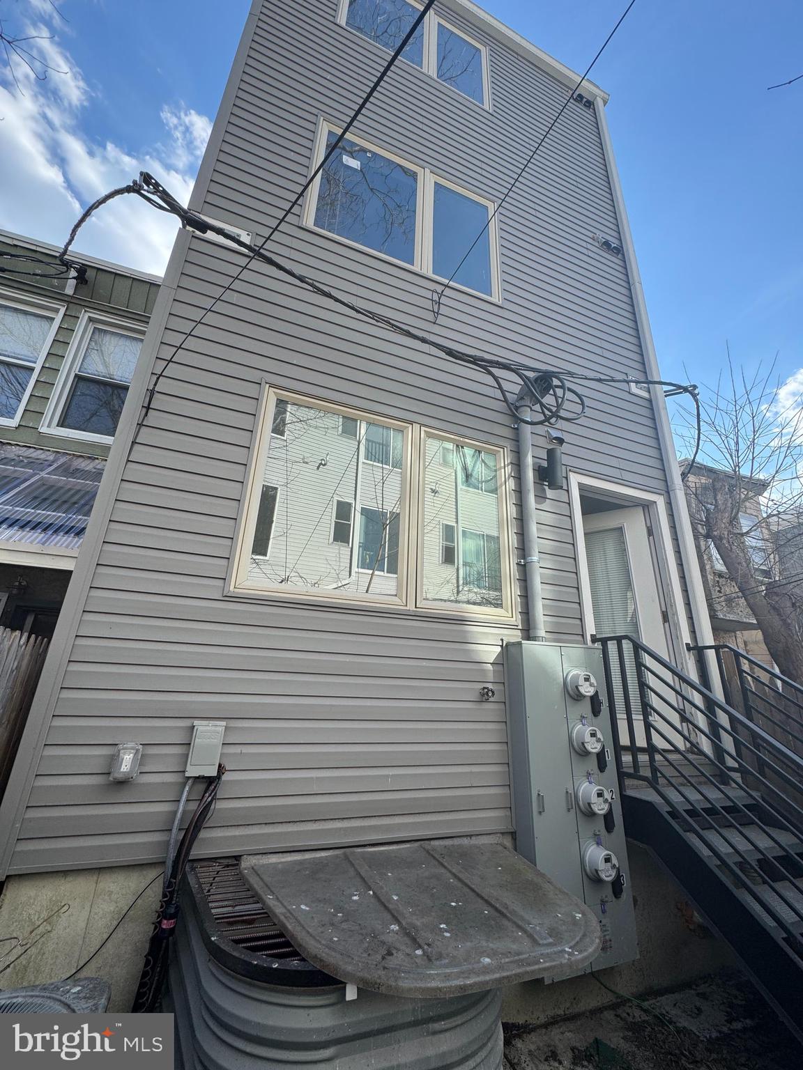 GRAYS FERRY - Residential Income