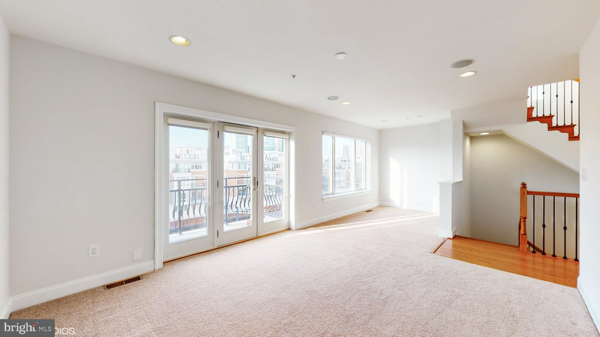 HARBORVIEW - Residential