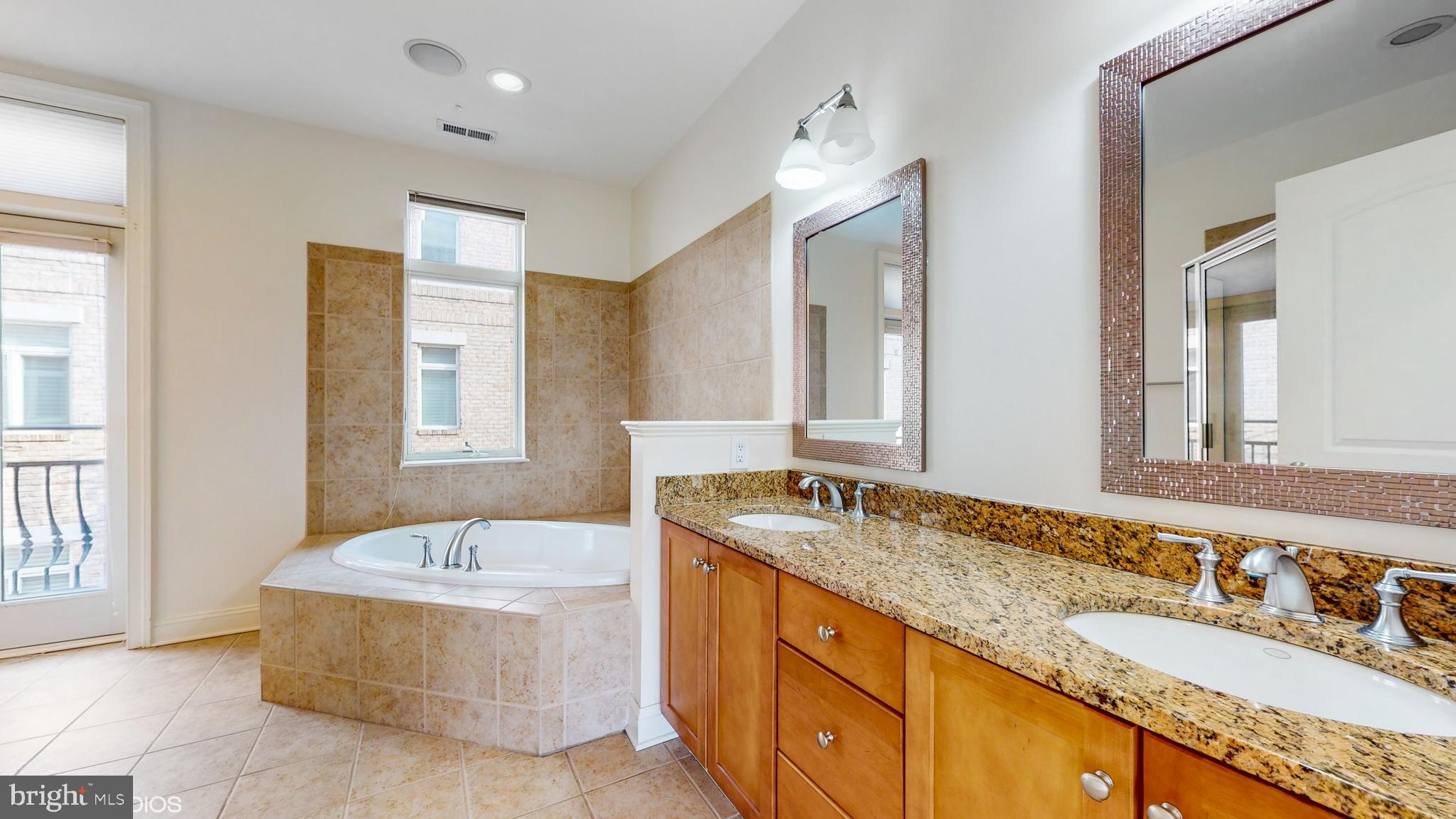 HARBORVIEW - Residential