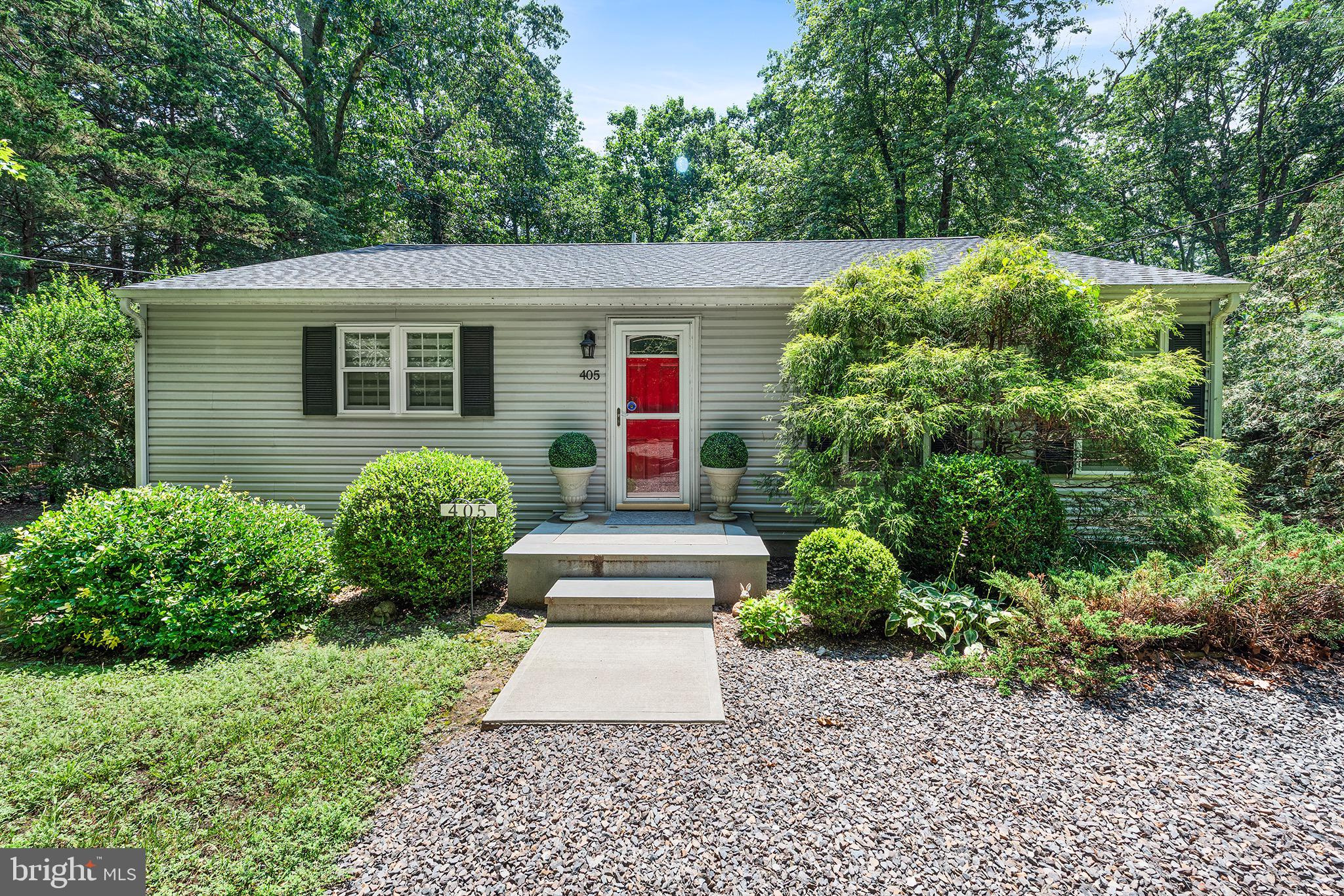 405 E MILLSTREAM ROAD