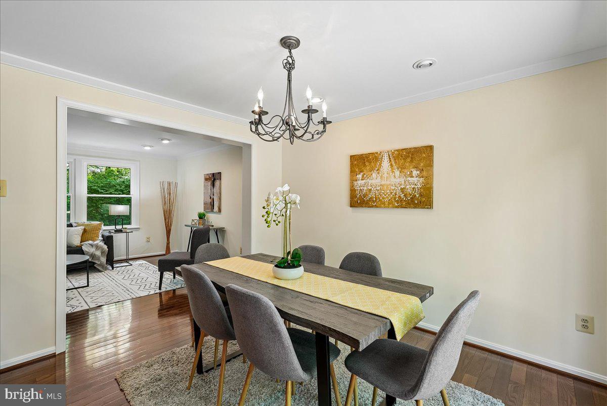 RESTON - Residential