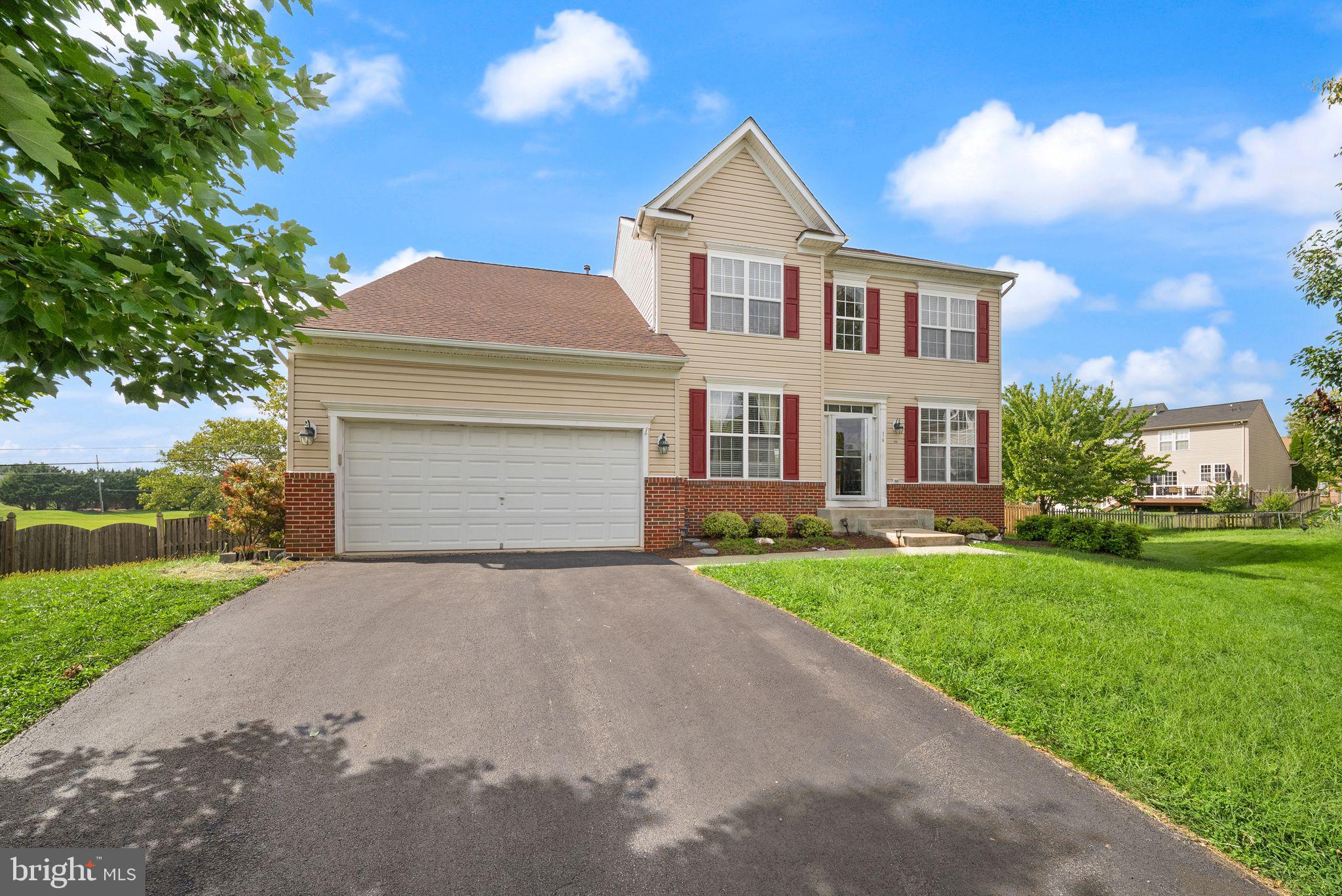 16 LITTEN COURT