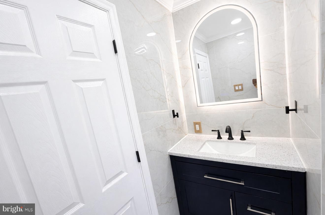 GERMANTOWN - Residential