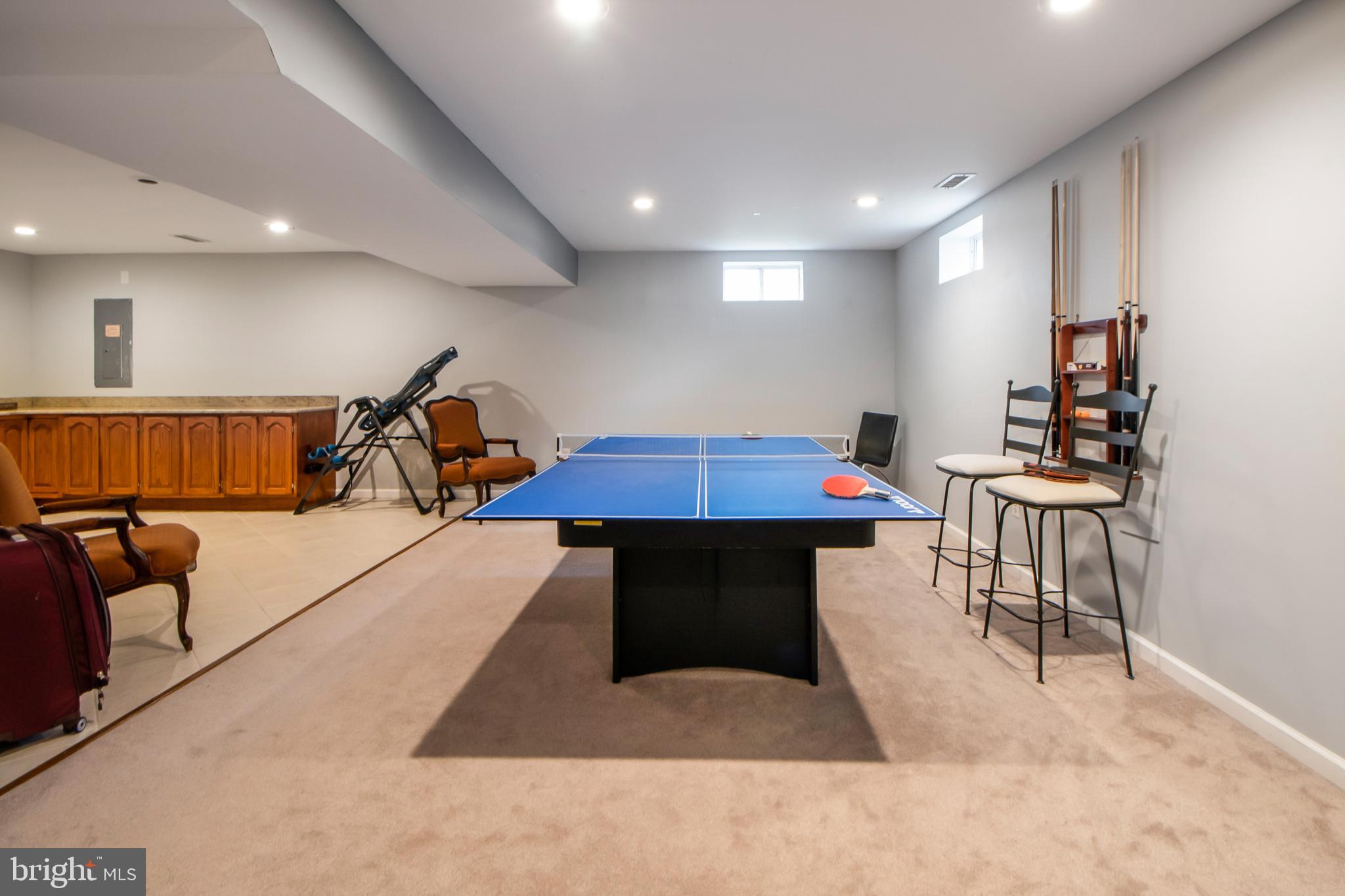 VILLAGES OF URBANA - Residential Lease