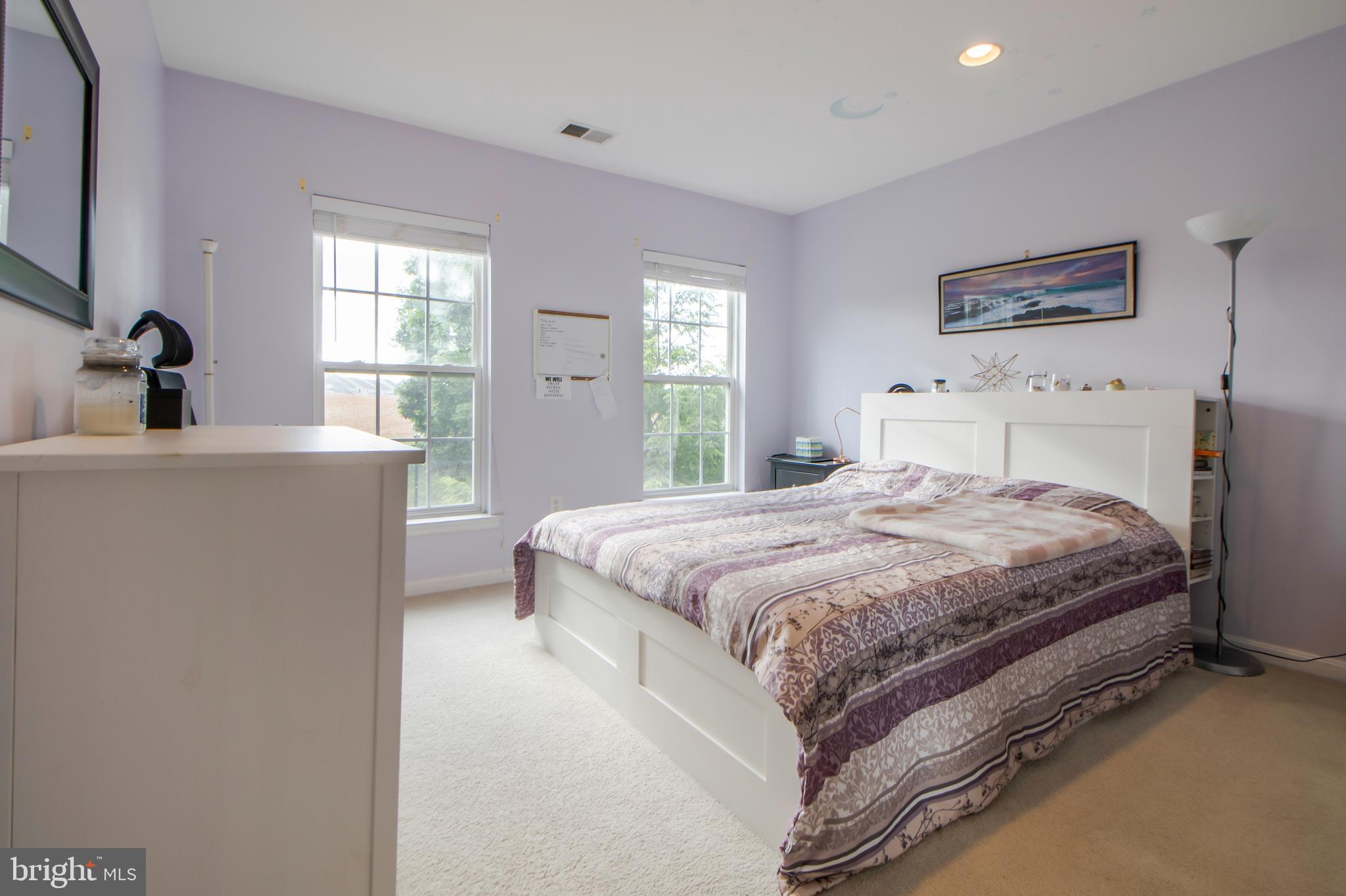 VILLAGES OF URBANA - Residential Lease