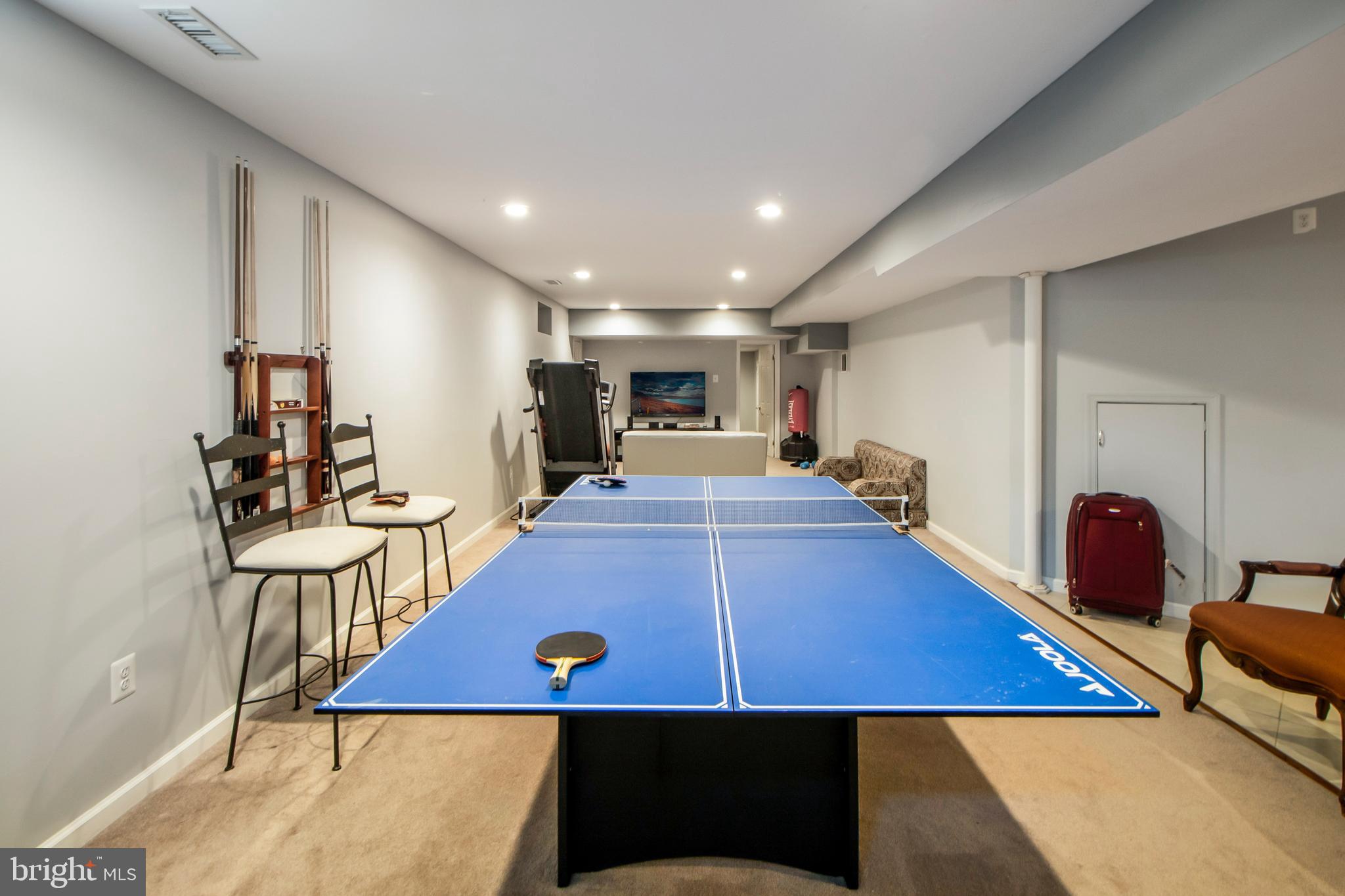 VILLAGES OF URBANA - Residential Lease