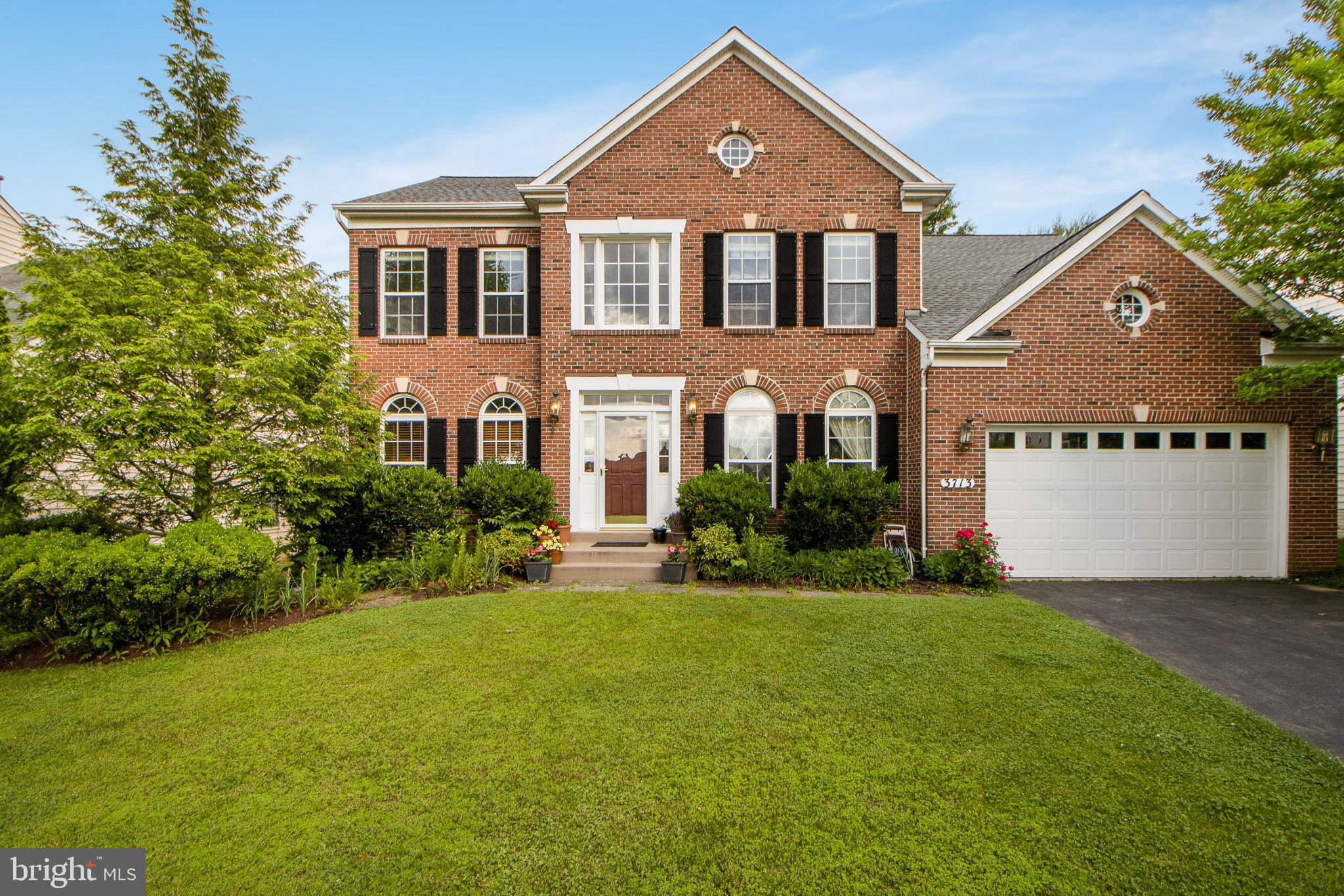 VILLAGES OF URBANA - Residential Lease