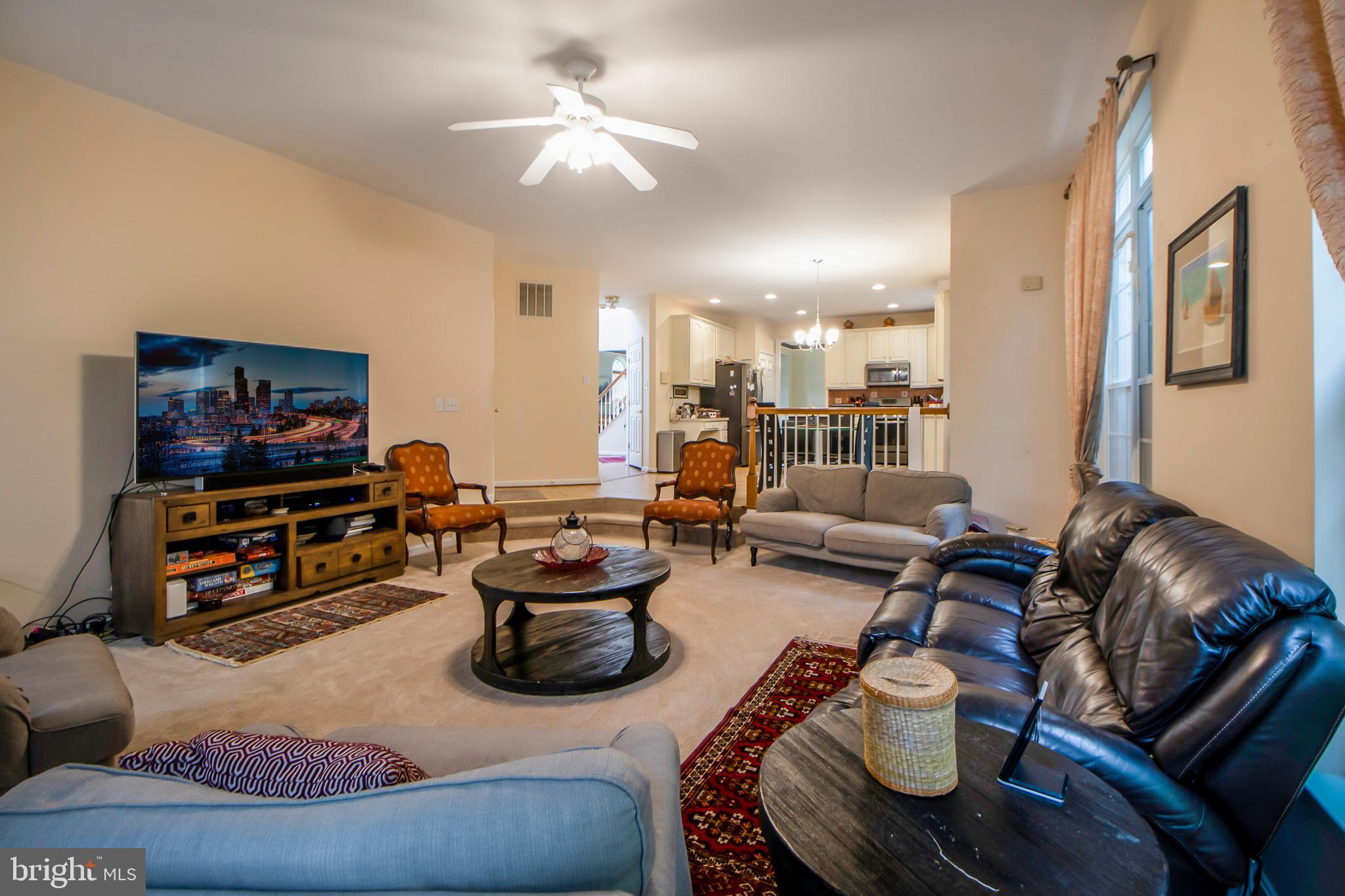 VILLAGES OF URBANA - Residential Lease