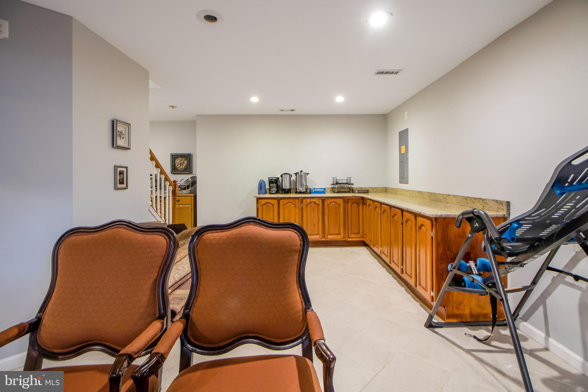 VILLAGES OF URBANA - Residential Lease