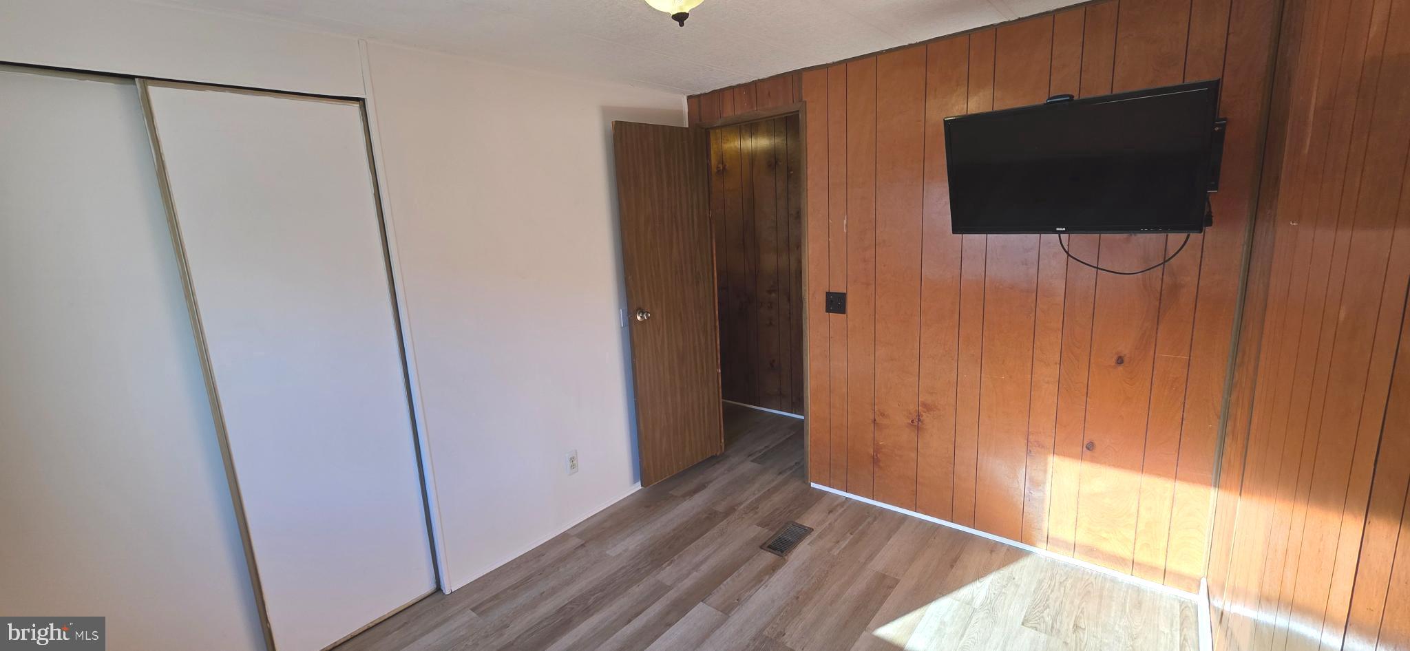 FRONT ROYAL - Residential Lease