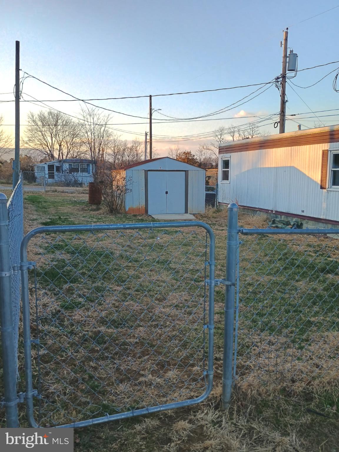 FRONT ROYAL - Residential Lease