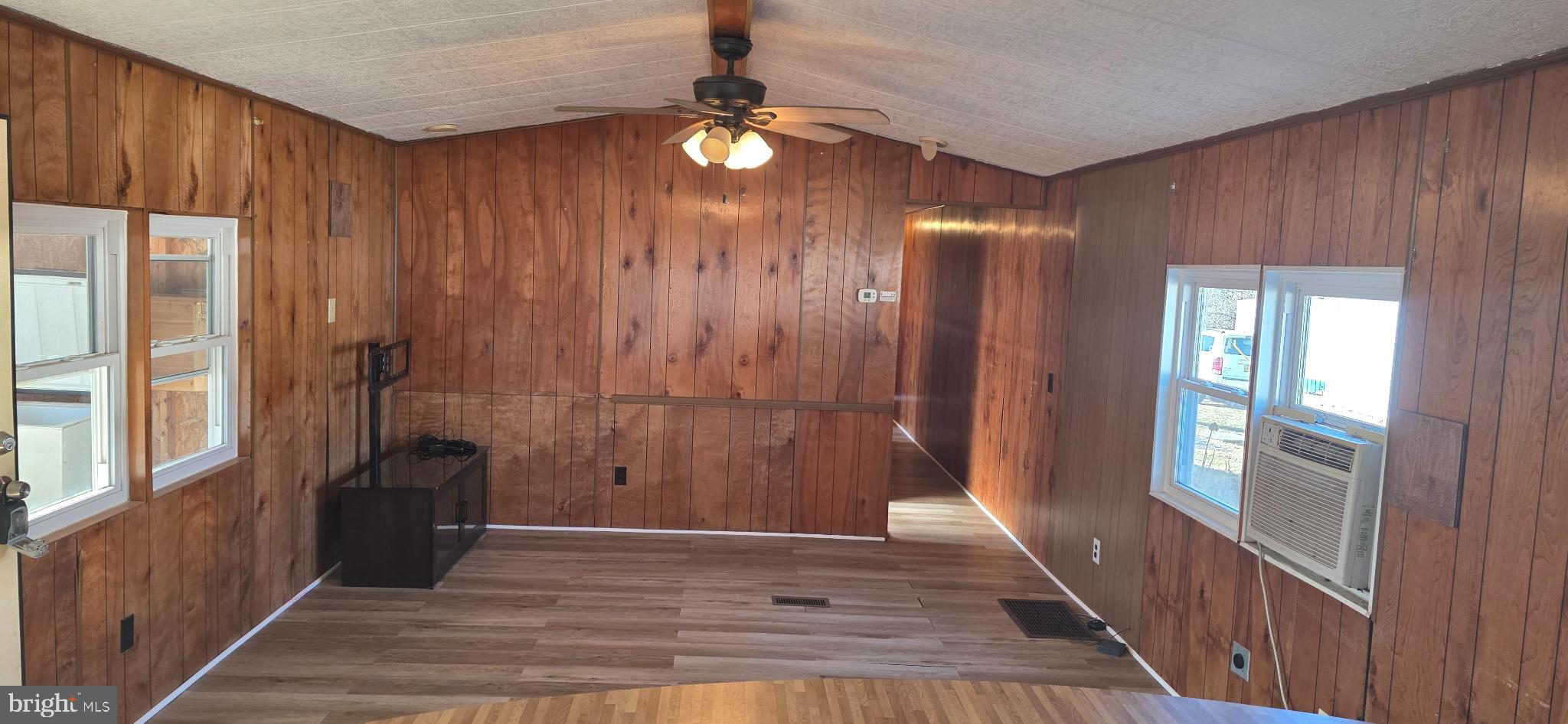 FRONT ROYAL - Residential Lease