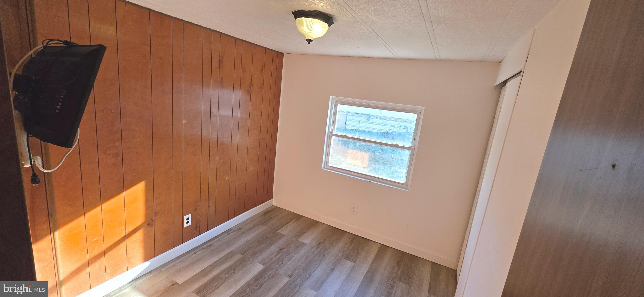 FRONT ROYAL - Residential Lease