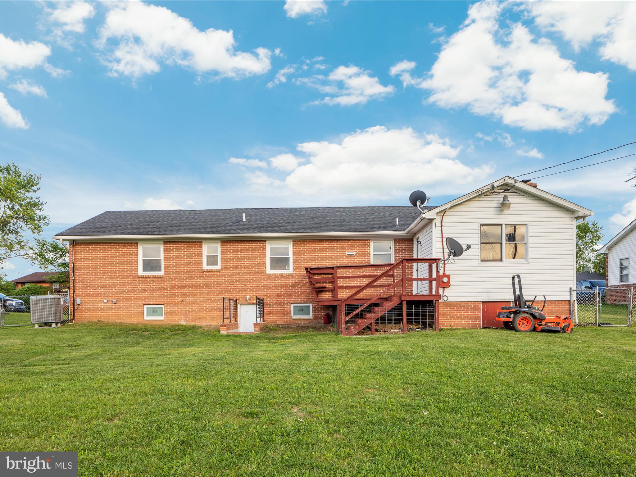 HILLCREST HEIGHTS - Residential