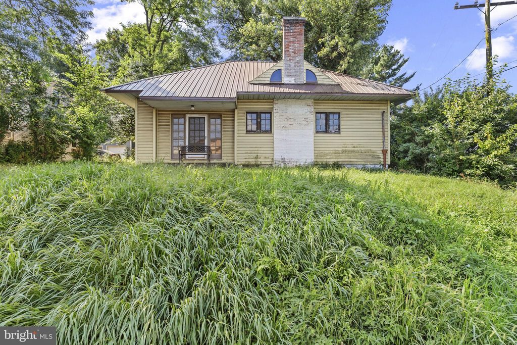 Photo of 1660 Old Philadelphia Pike, LANCASTER, PA 17602 (MLS # PALA2074530)