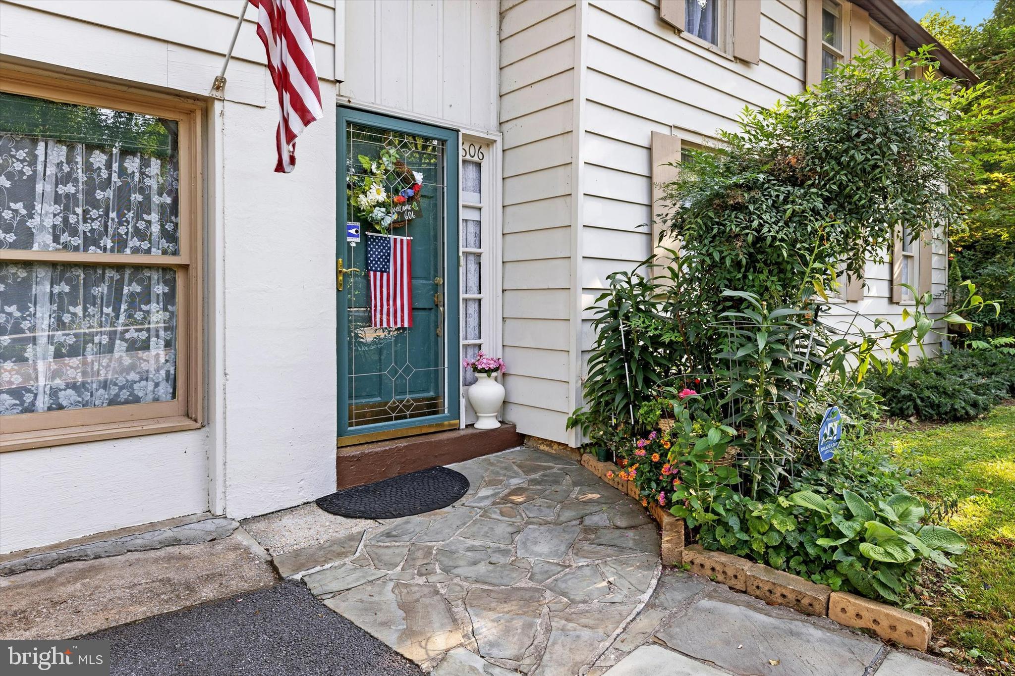 606 FREELAND ROAD