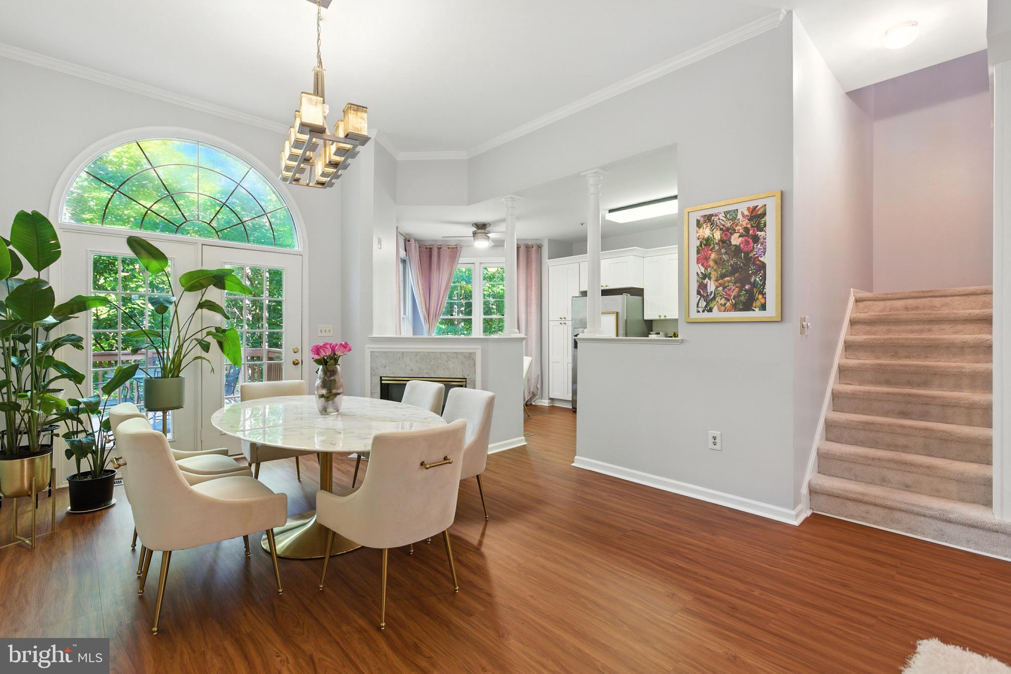 NORTHRIDGE - Residential