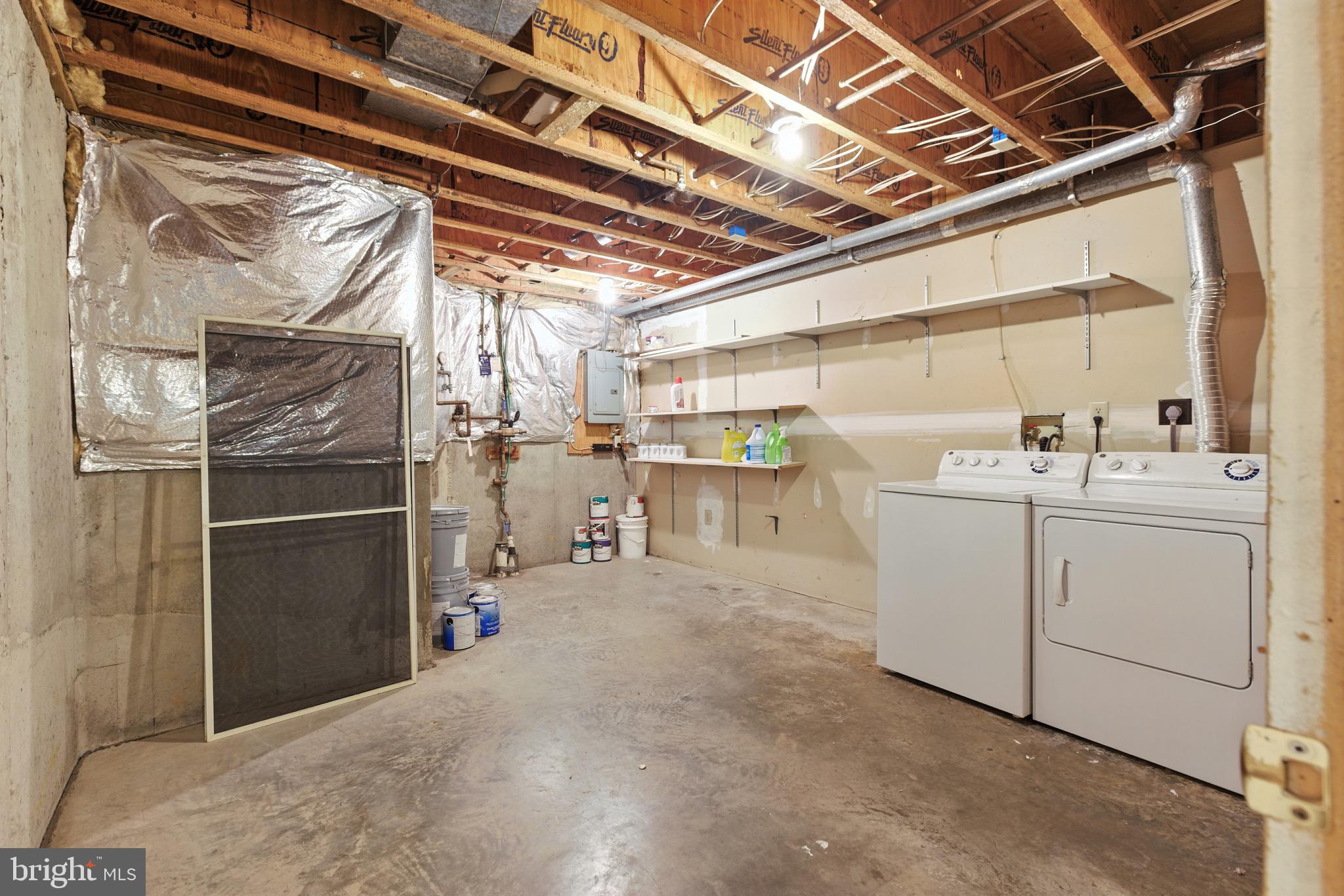 NORTHRIDGE - Residential