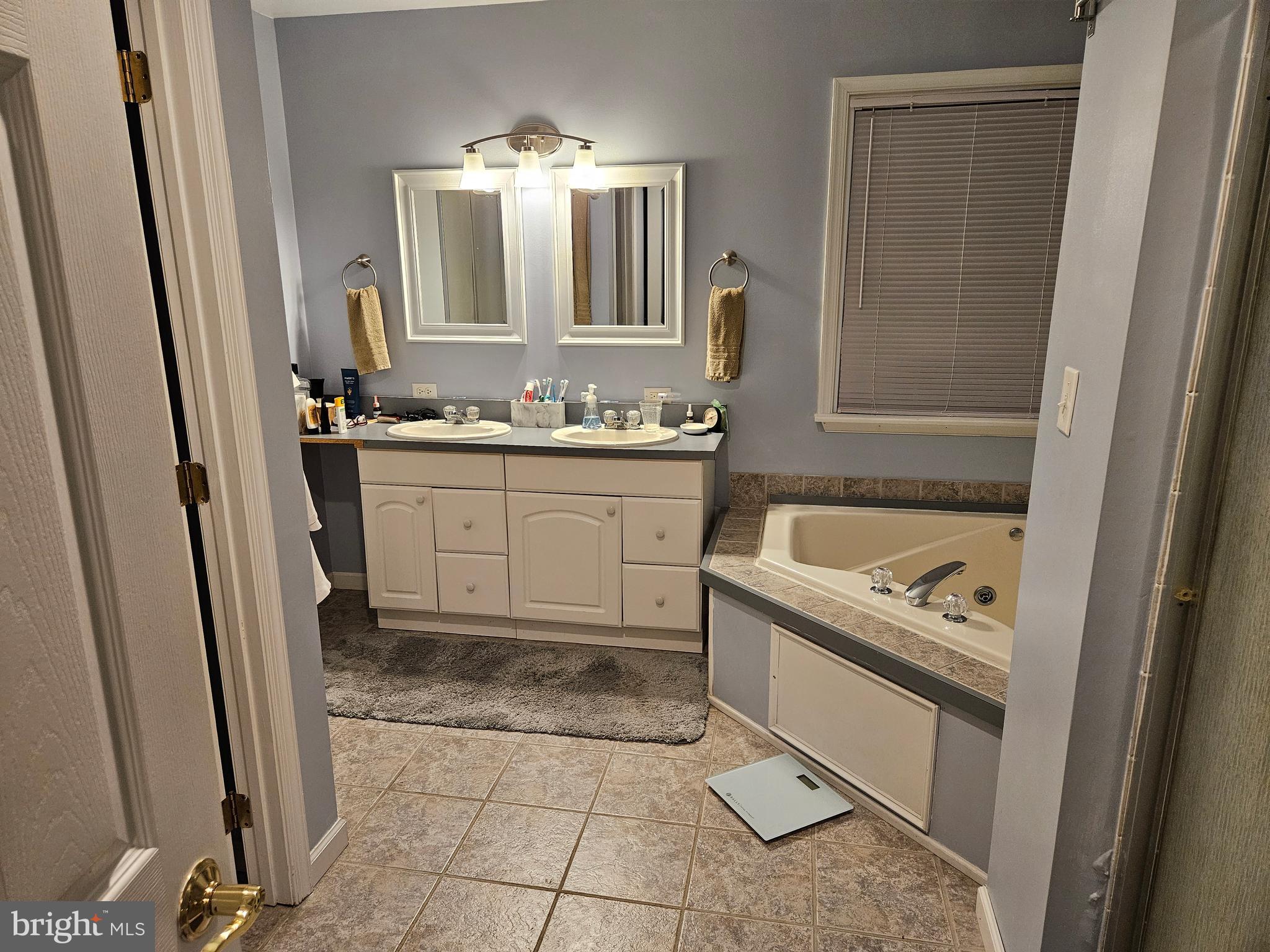 ASBURY - Residential