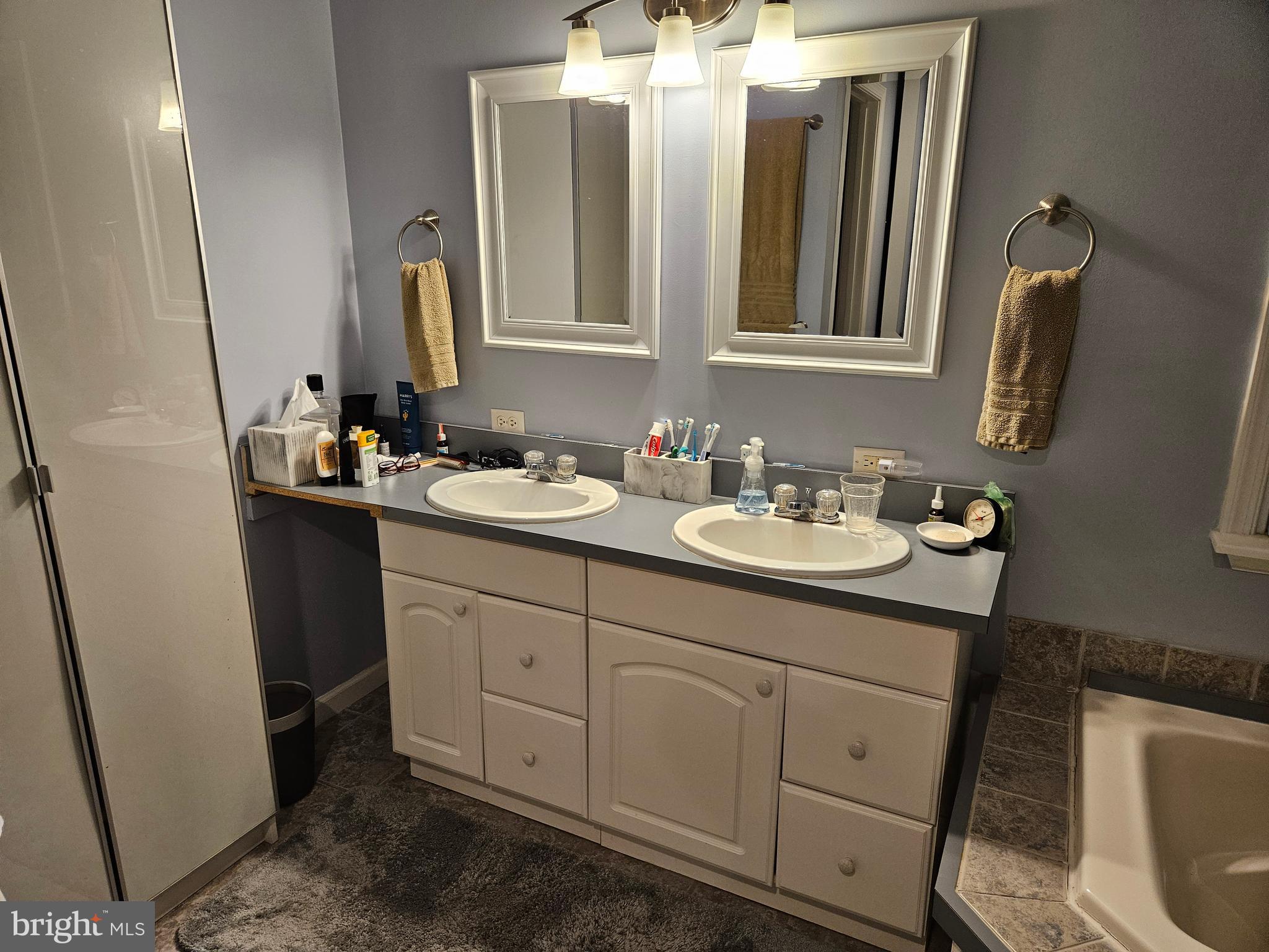 ASBURY - Residential