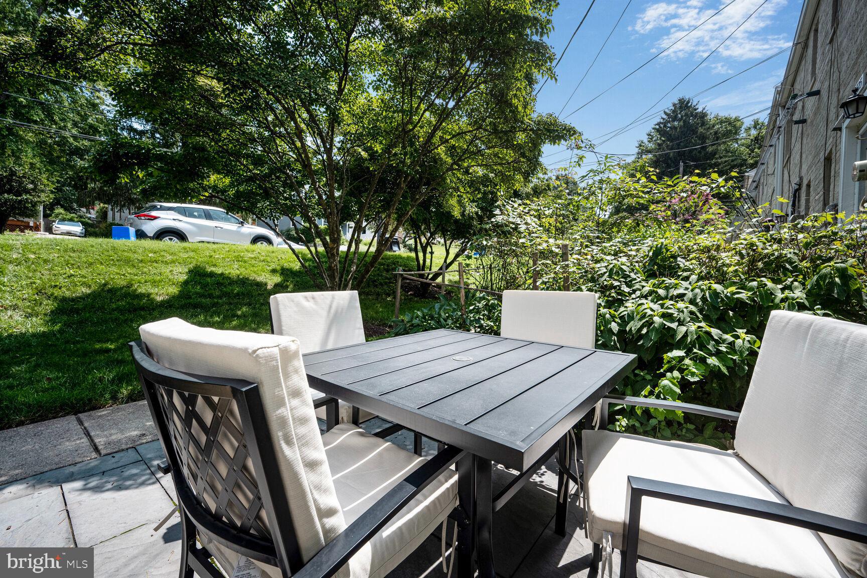 GLEN BRIAR - Residential