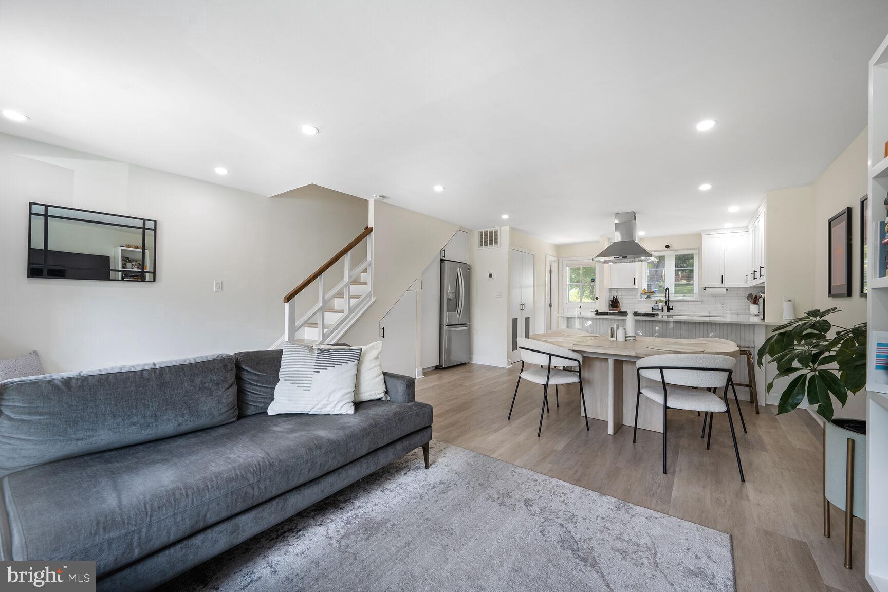 GLEN BRIAR - Residential