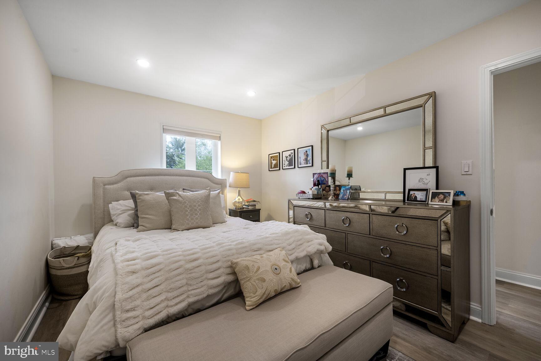 GLEN BRIAR - Residential