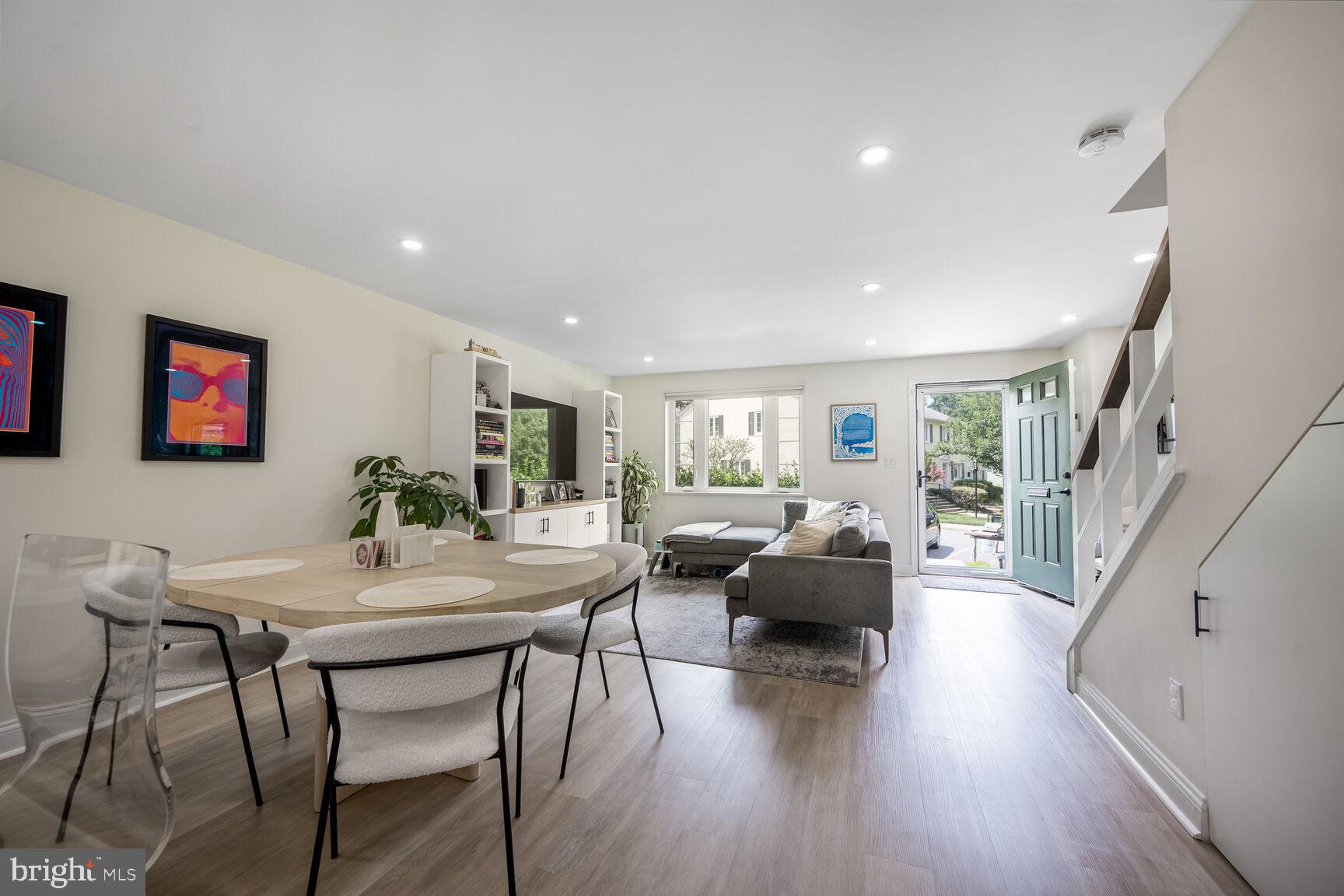 GLEN BRIAR - Residential