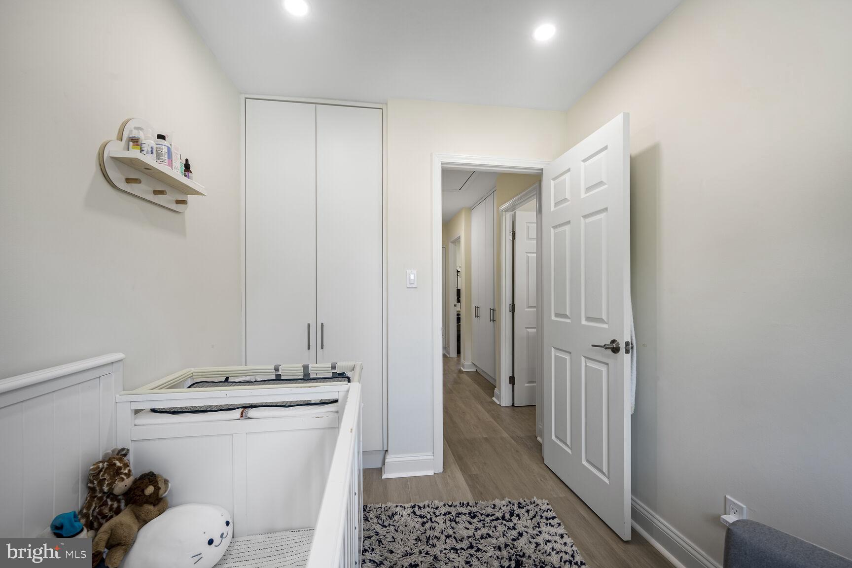 GLEN BRIAR - Residential