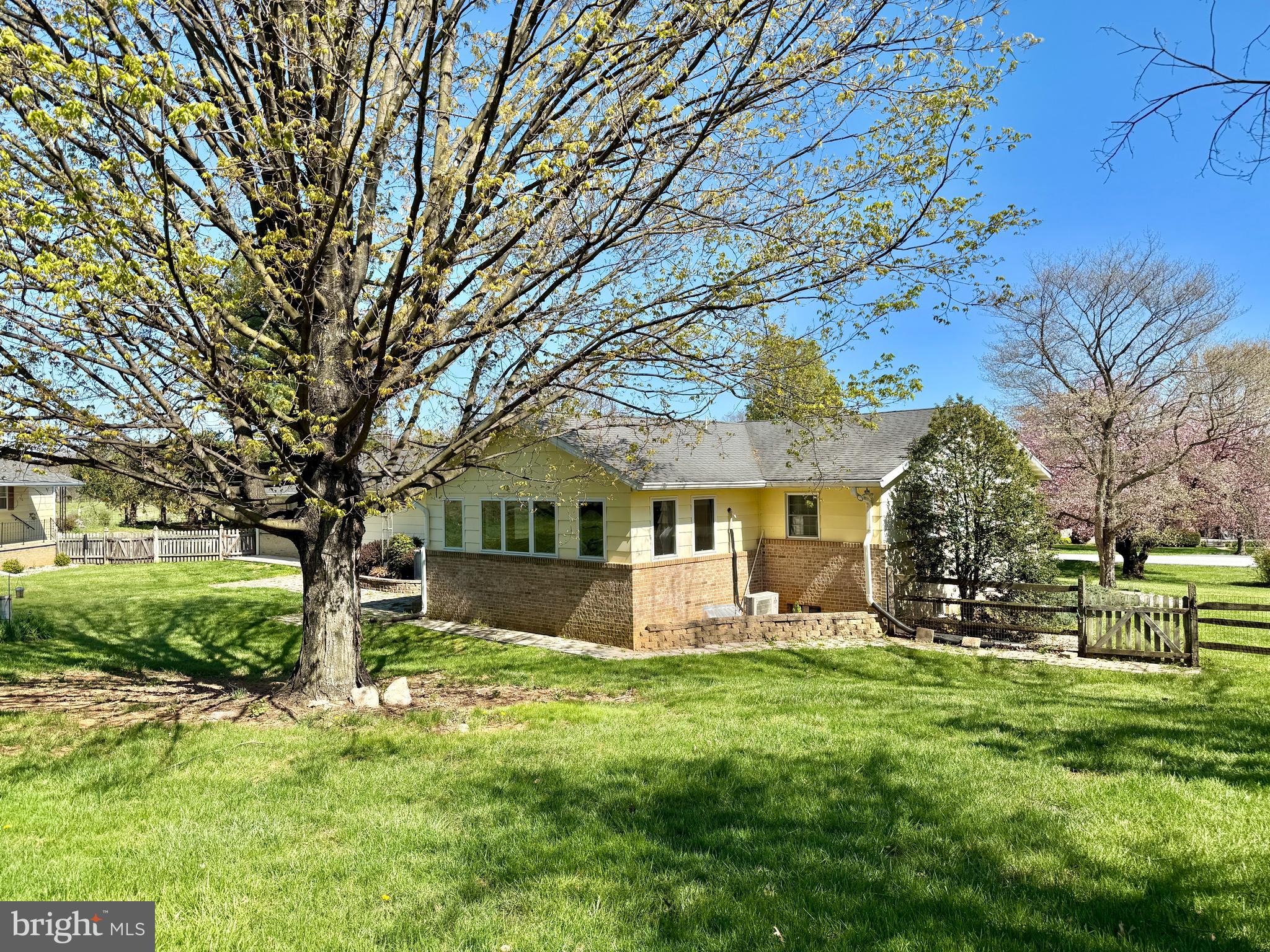 NEILLAND PARK - Residential