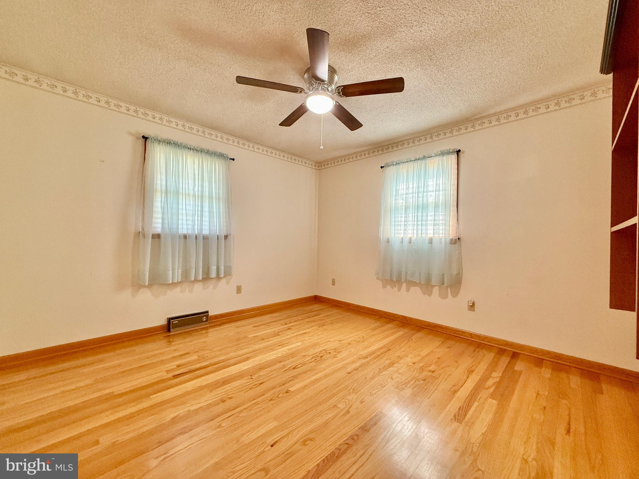 NEILLAND PARK - Residential