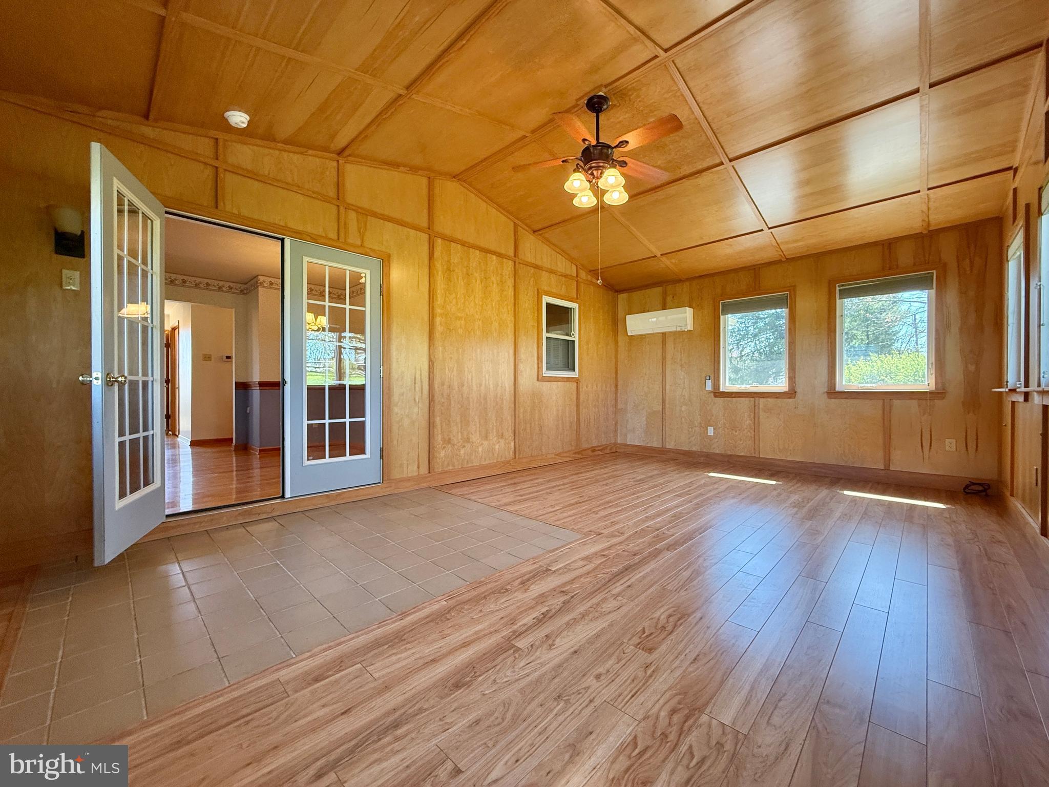 NEILLAND PARK - Residential